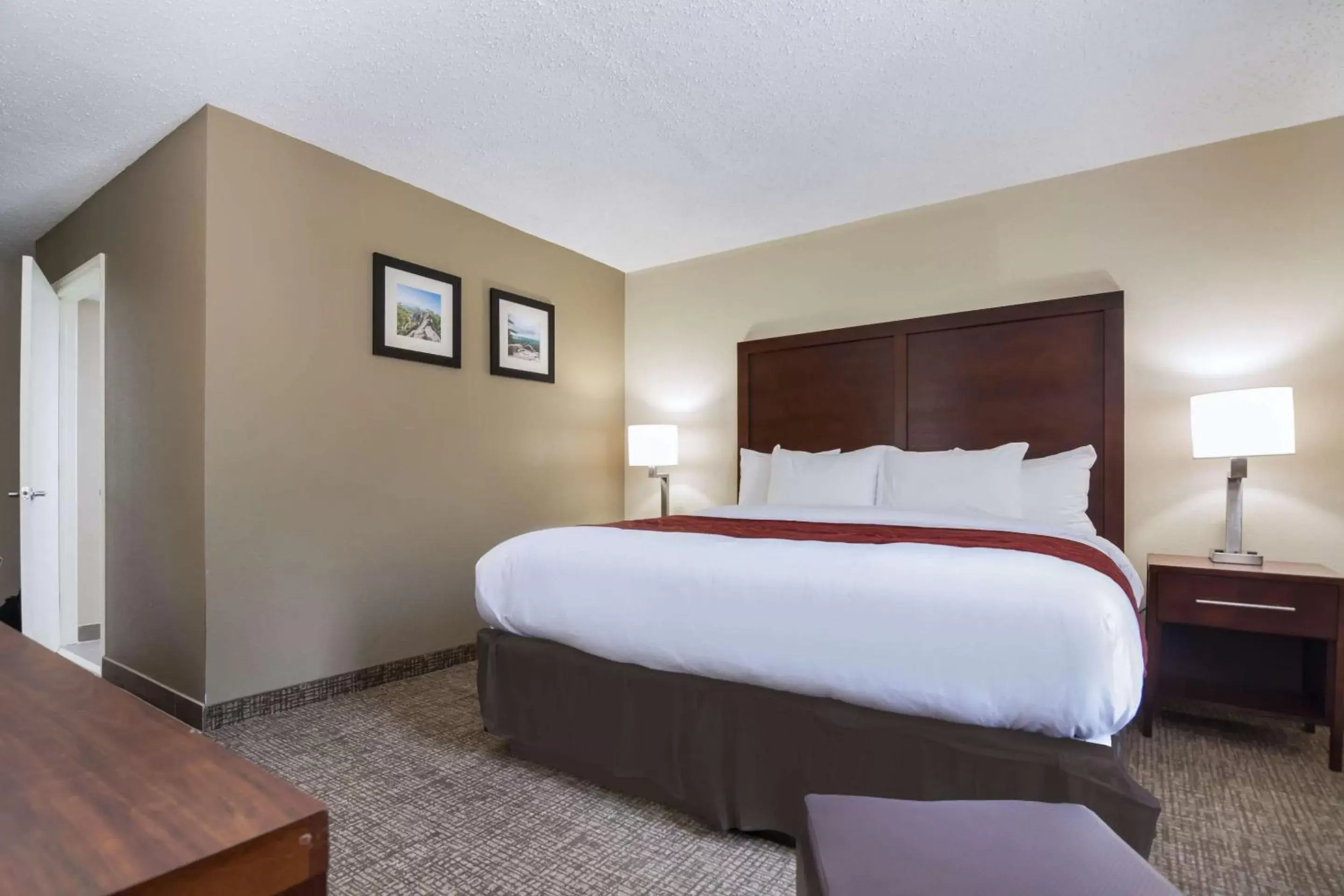 Photo of the whole room, Bed in Comfort Inn Kings Mountain