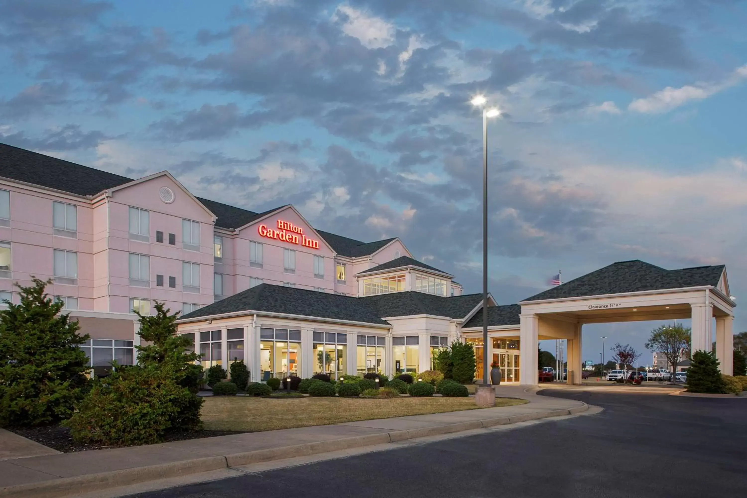 Property Building in Hilton Garden Inn Jonesboro