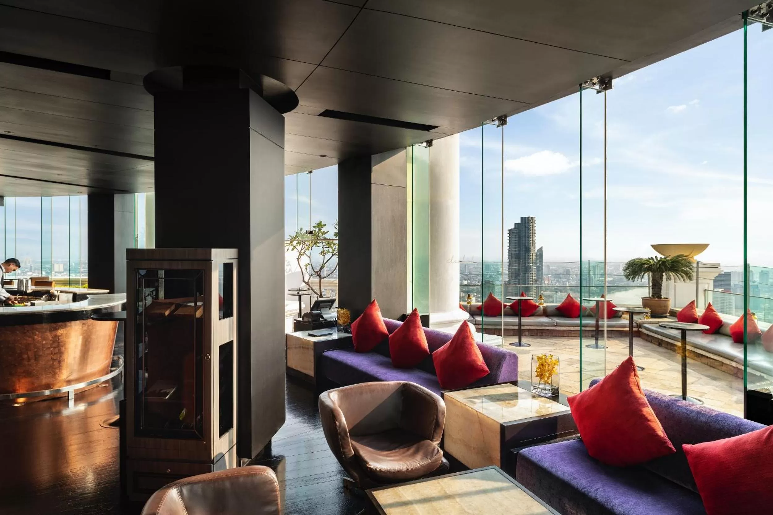 Lounge or bar in lebua at State Tower