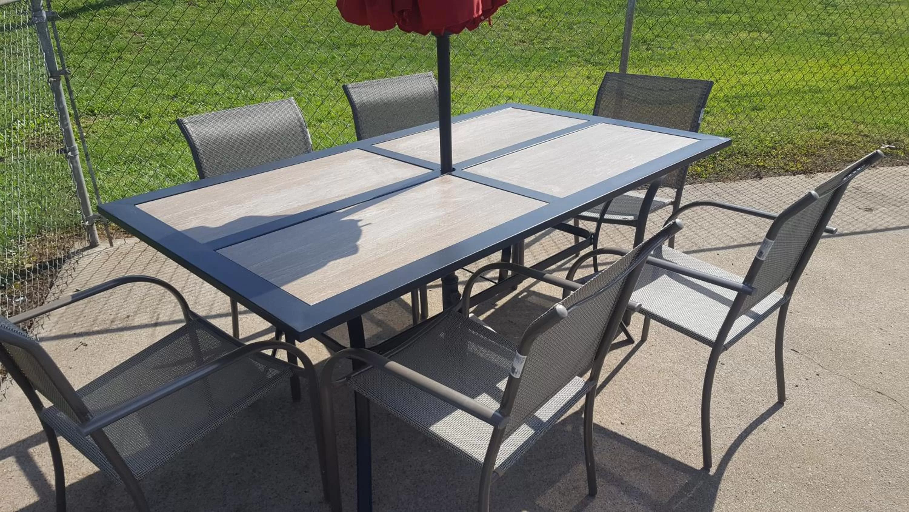 Swimming pool in Early American Motel