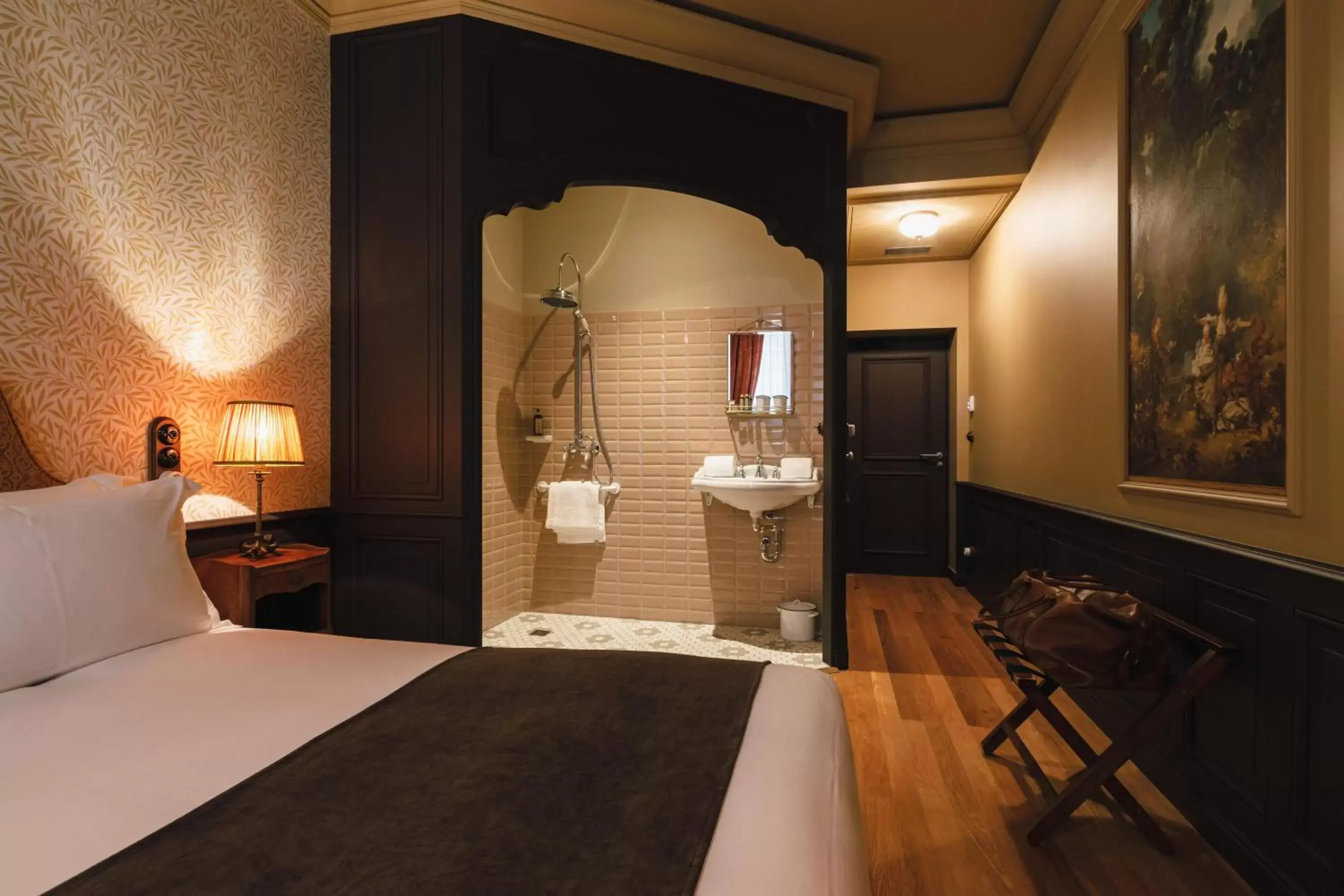 Shower, Bed in Bayard Bellecour