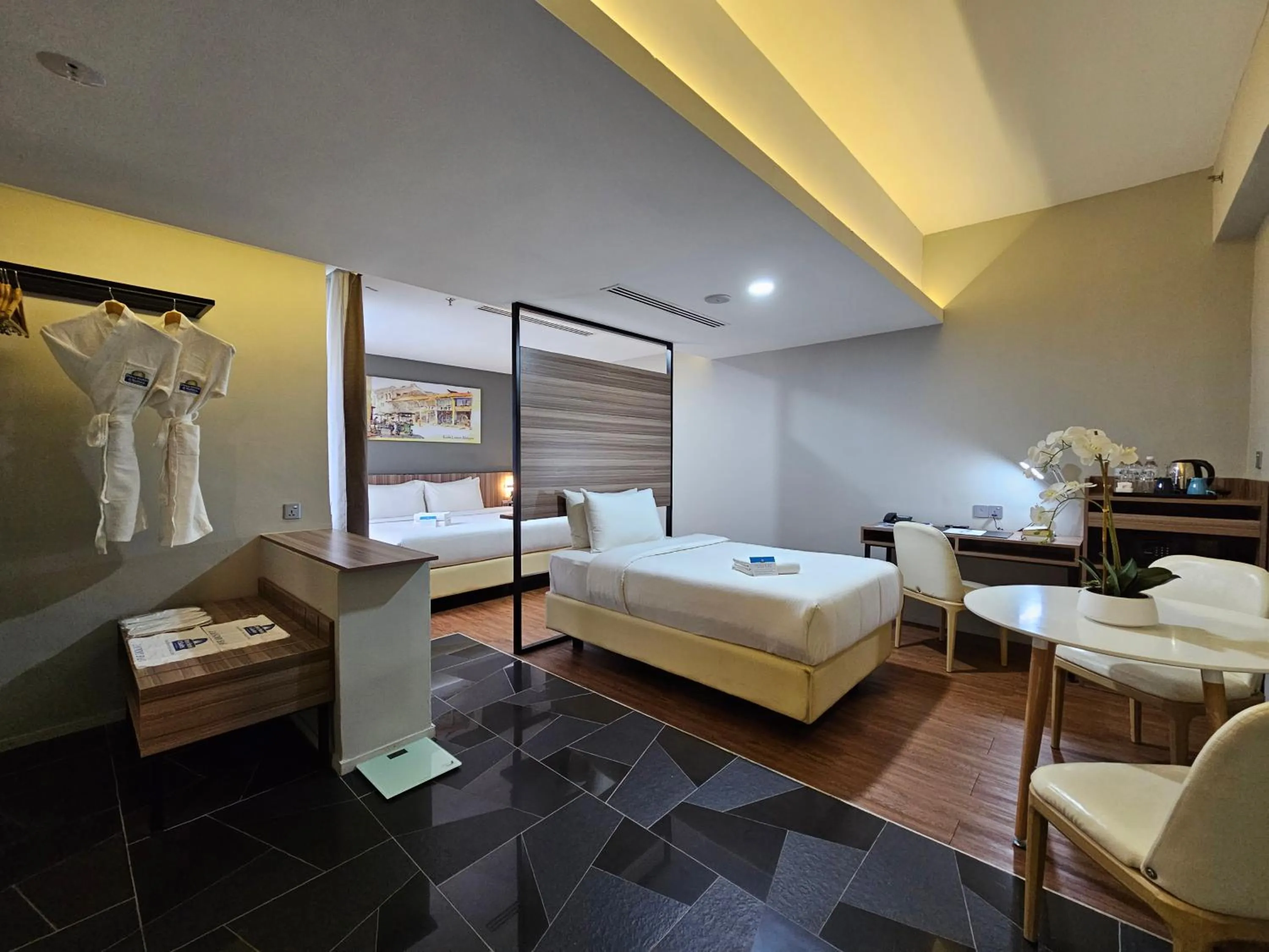 Bedroom, Bed in Days Hotel & Suites by Wyndham KL - Chan Sow Lin MRT or LRT