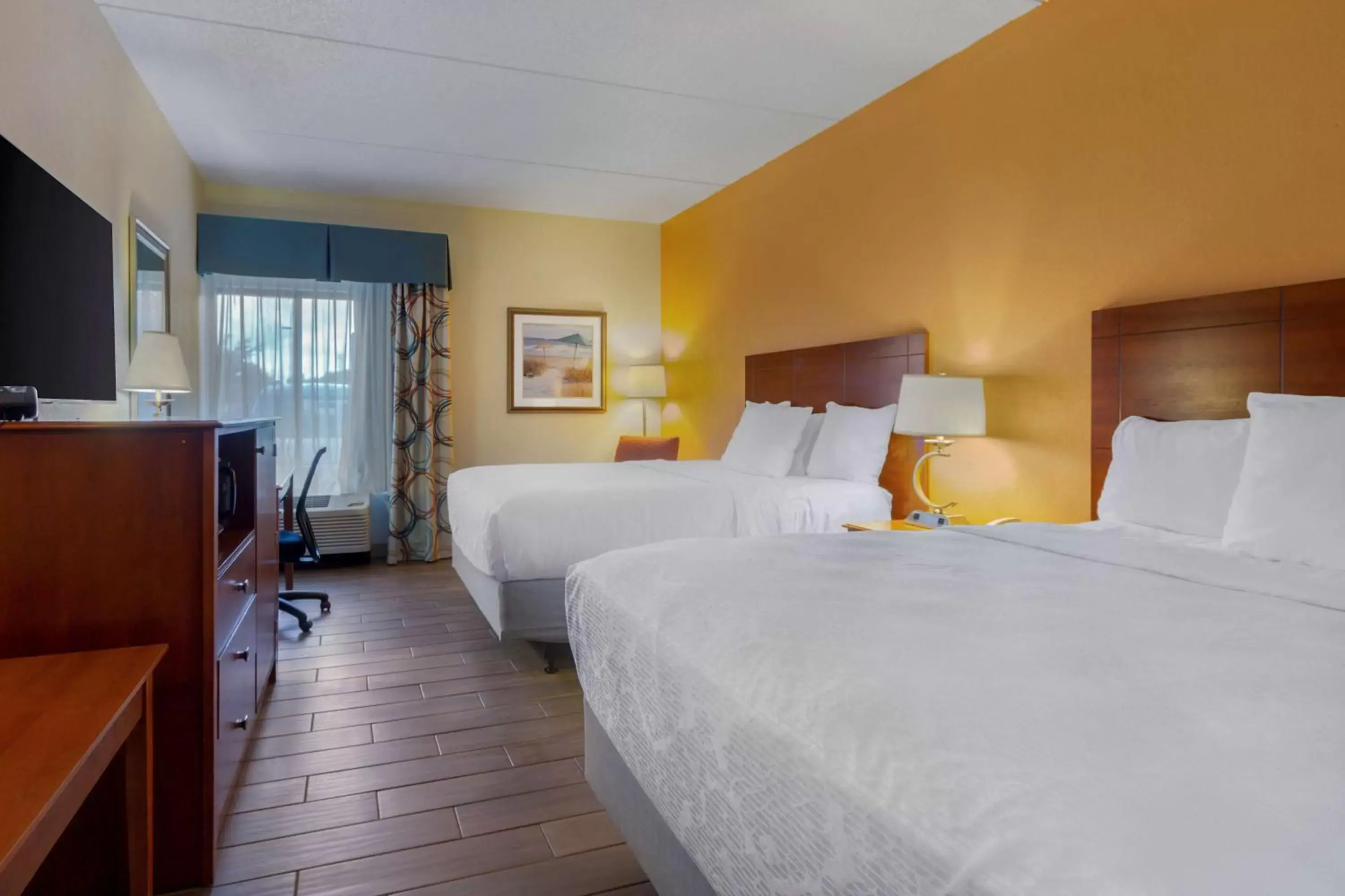 Bedroom, Bed in Best Western Plus Wilmington / Wrightsville Beach