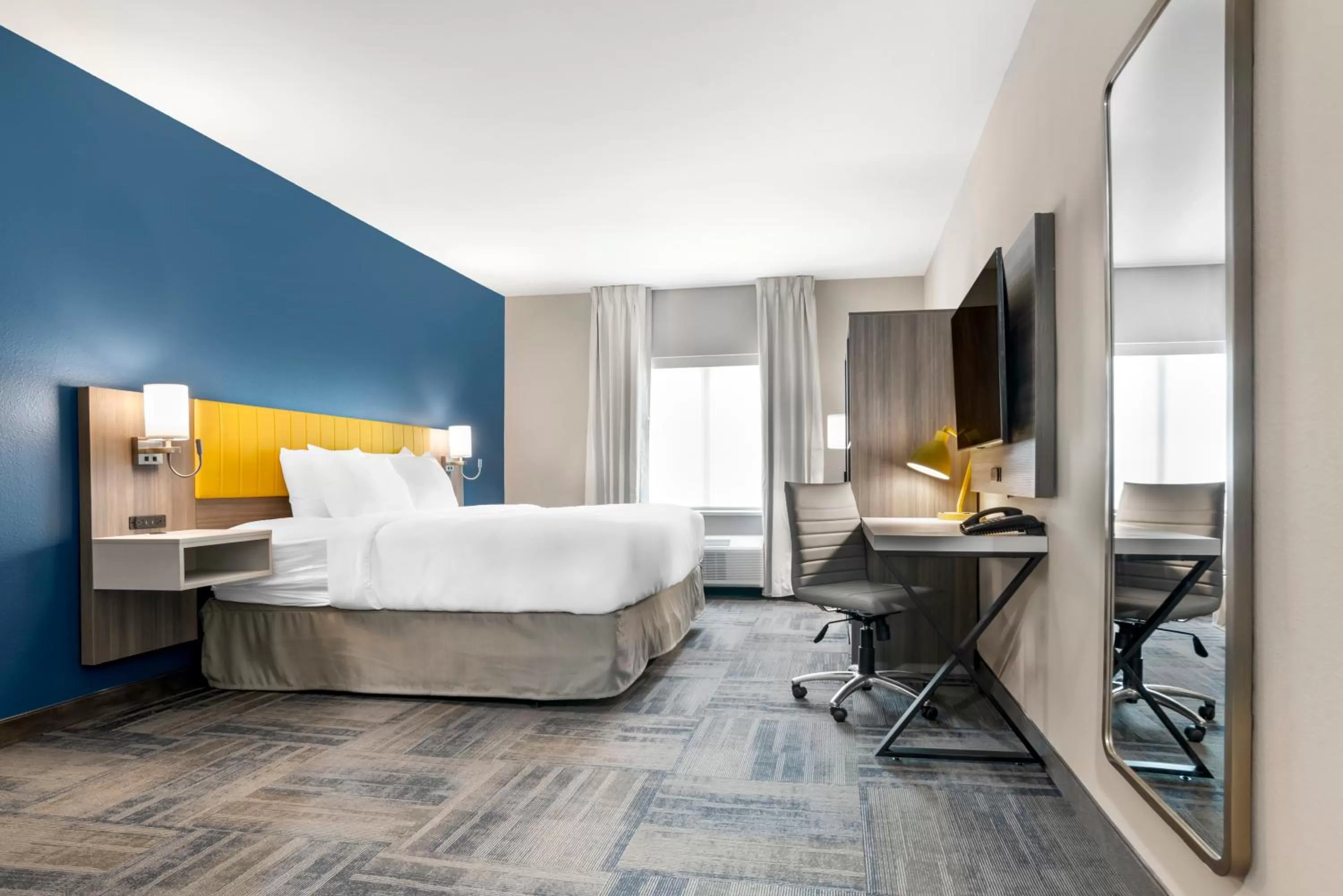 Bed in Comfort Inn & Suites Destin near Henderson Beach