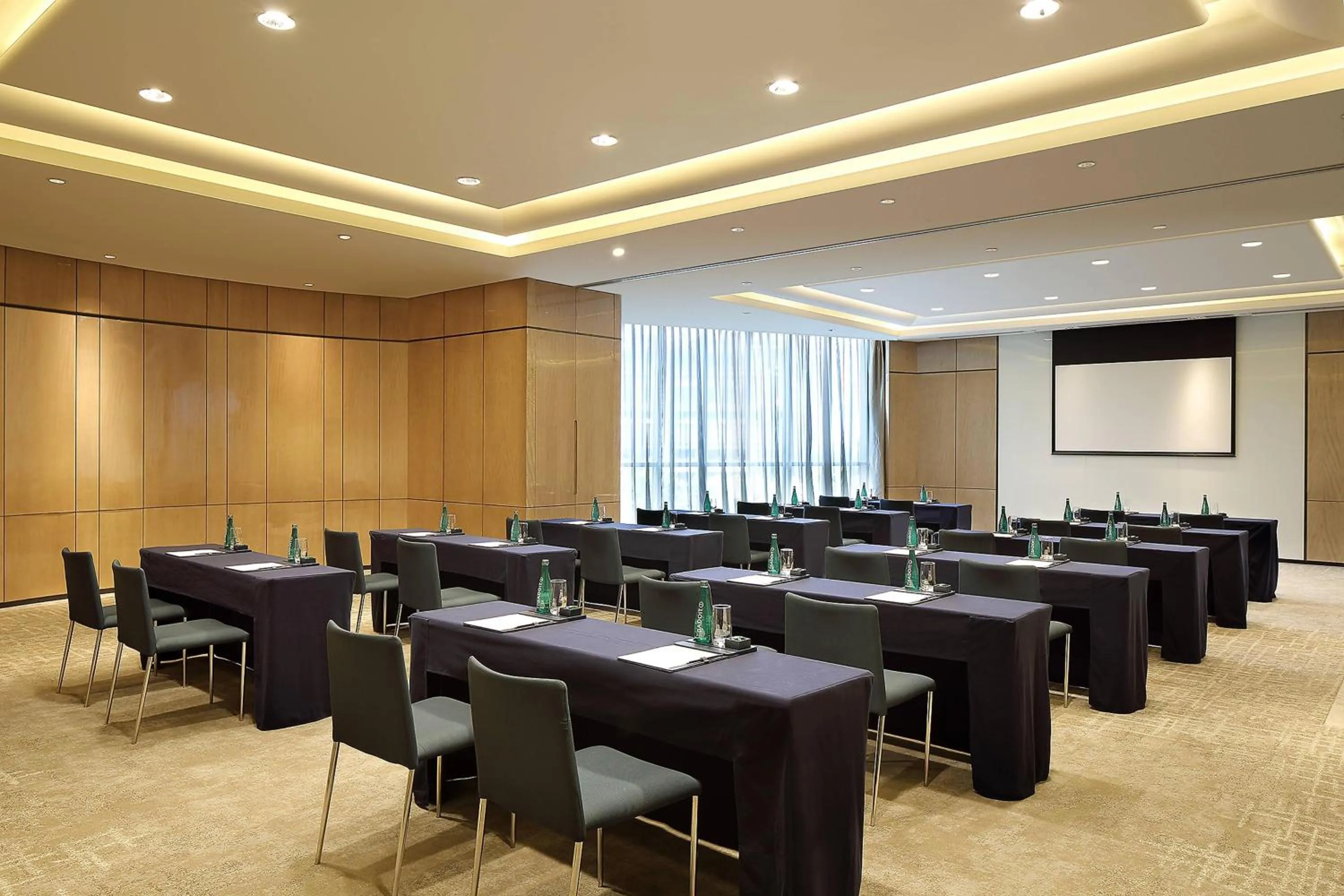Meeting/conference room in Sheraton Grand Hangzhou Binjiang Hotel