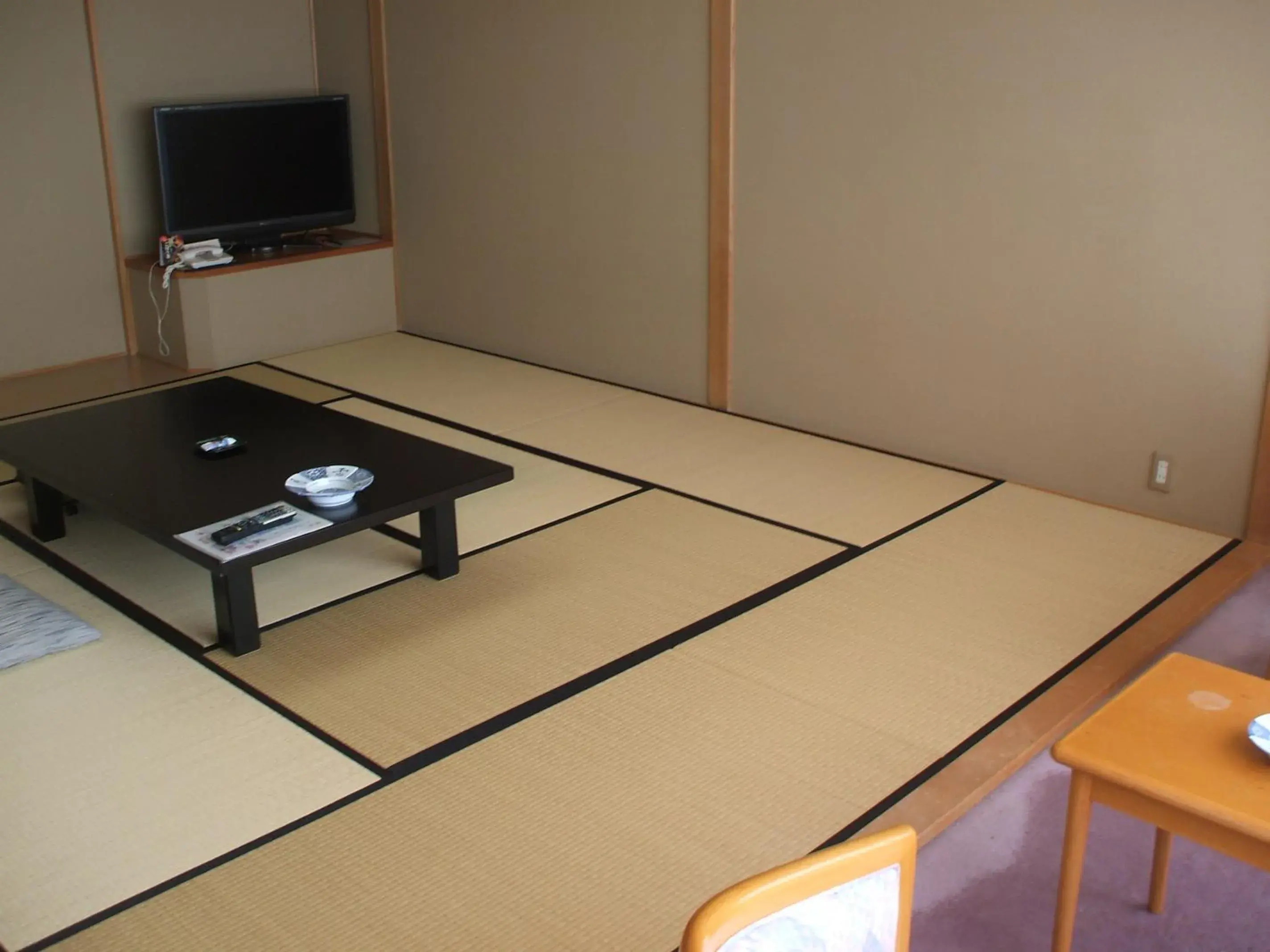 Photo of the whole room, TV/Entertainment Center in Fujiya Ryokan