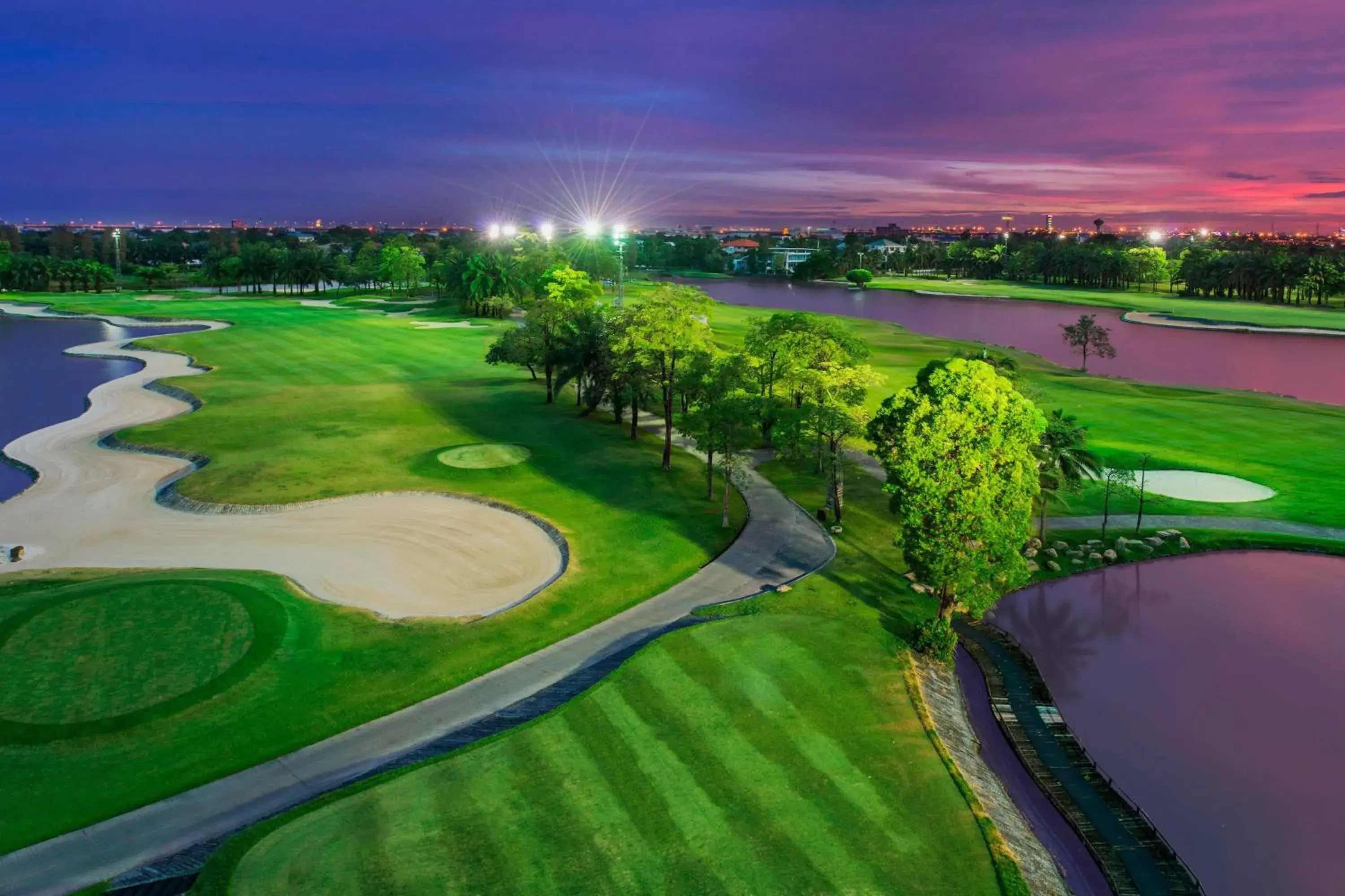 Golfcourse, Bird's-eye View in Le Meridien Suvarnabhumi, Bangkok Golf Resort and Spa