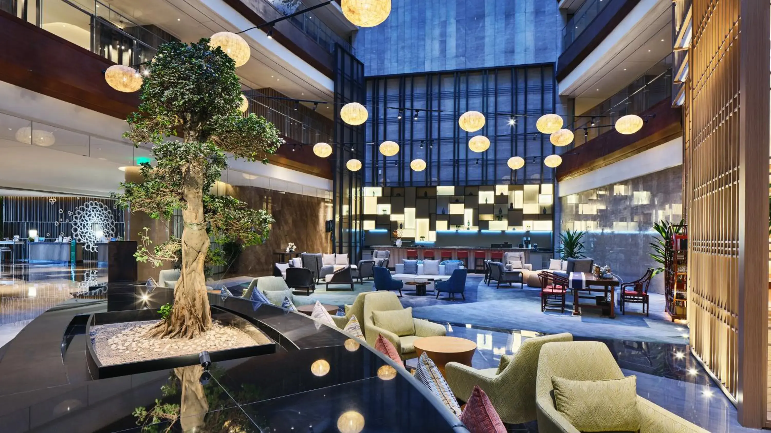Lounge or bar in Holiday Inn Xining Hot-Spring by IHG Lounge or bar in Holiday Inn Xining Hot-Spring by IHG