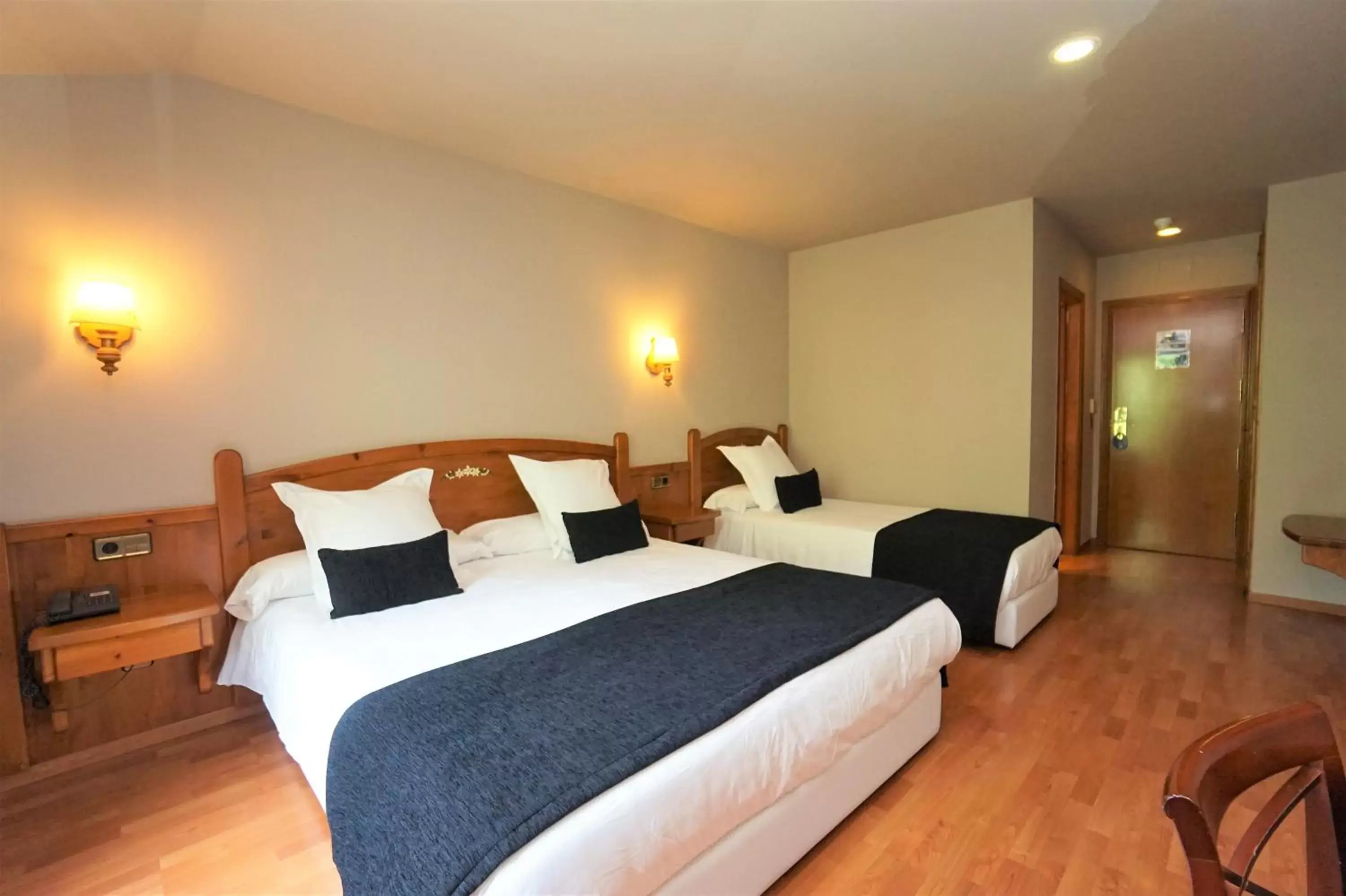 Photo of the whole room, Bed in Hotel & SPA Niunit Photo of the whole room, Bed in Hotel & SPA Niunit