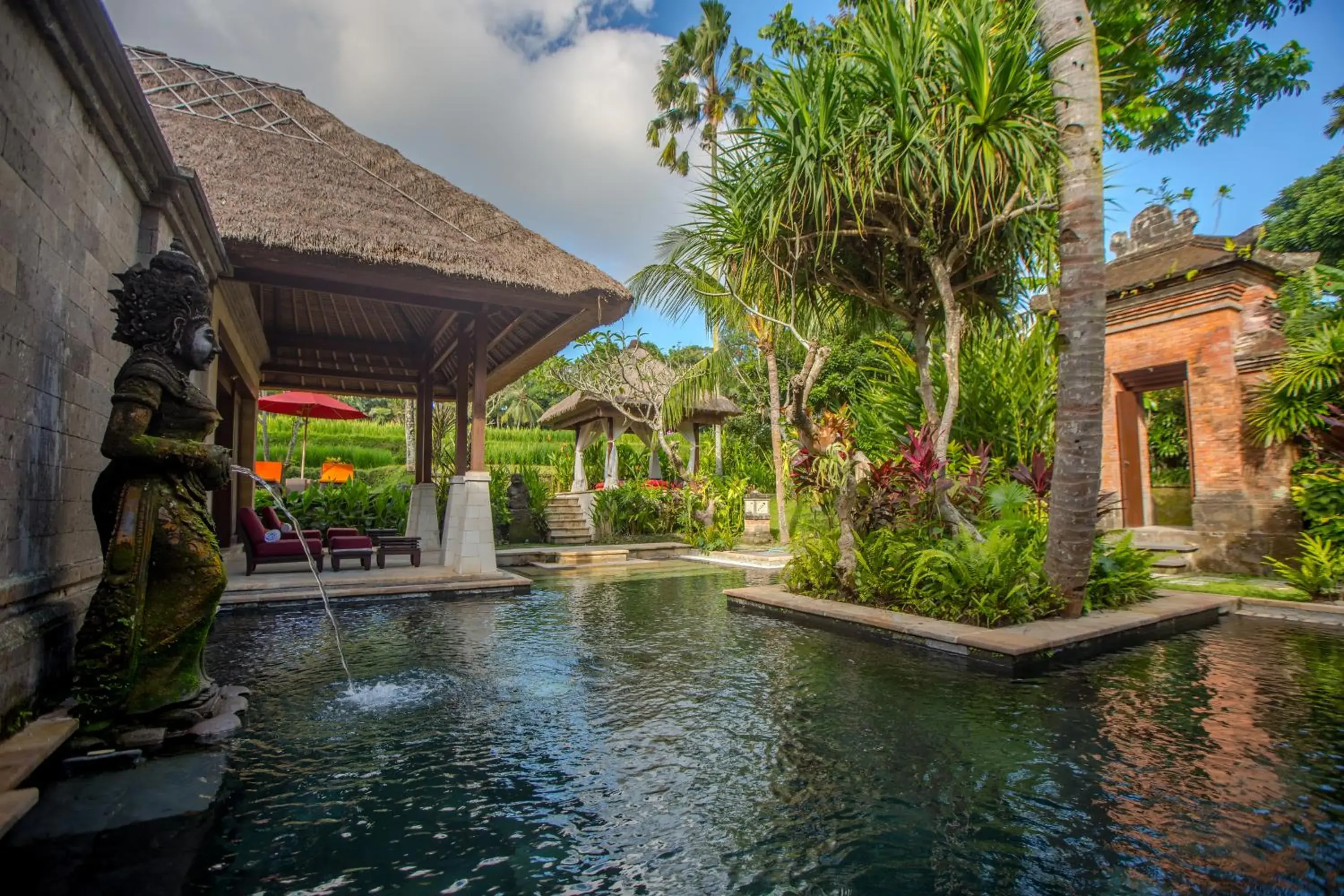 Facade/entrance, Swimming Pool in Arma Museum Resort & Villas