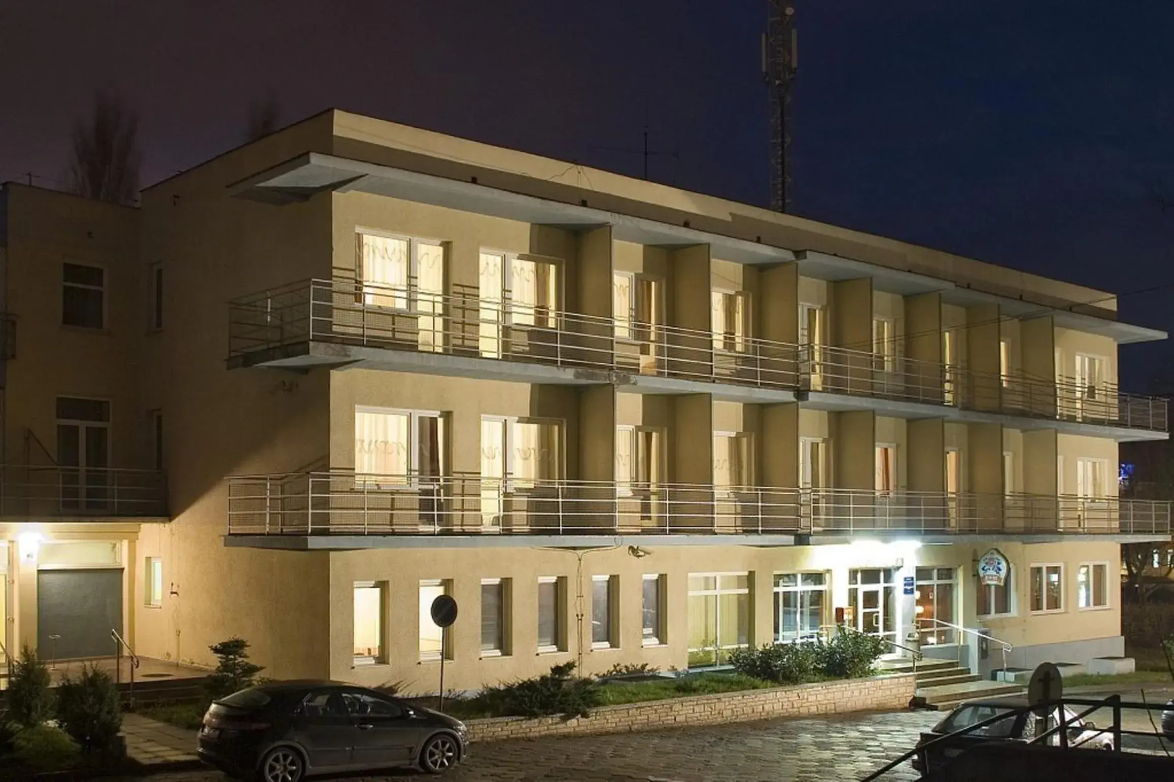 Facade/entrance, Property Building in Hotel Miramar