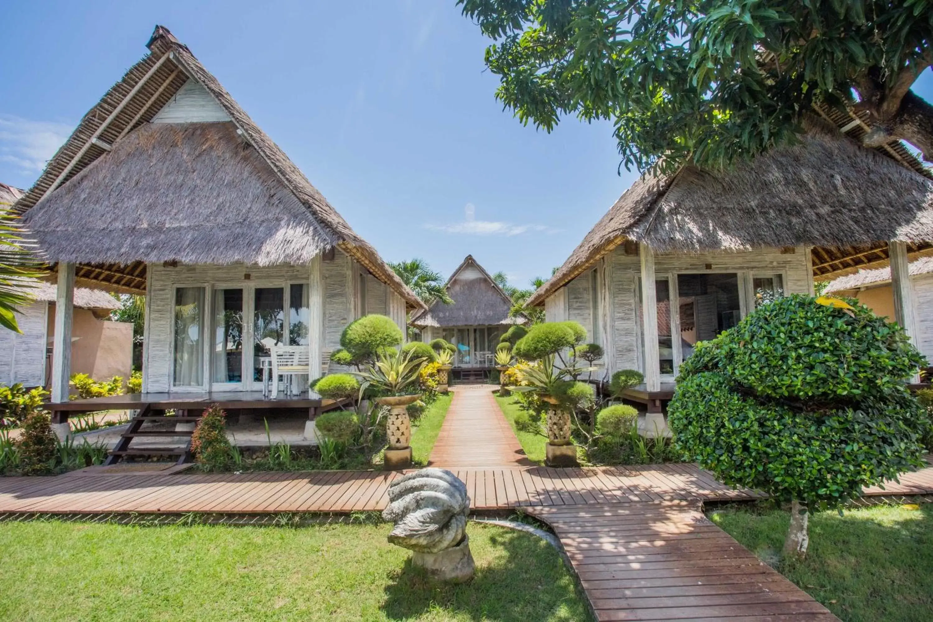 Property Building in Bay Shore Huts