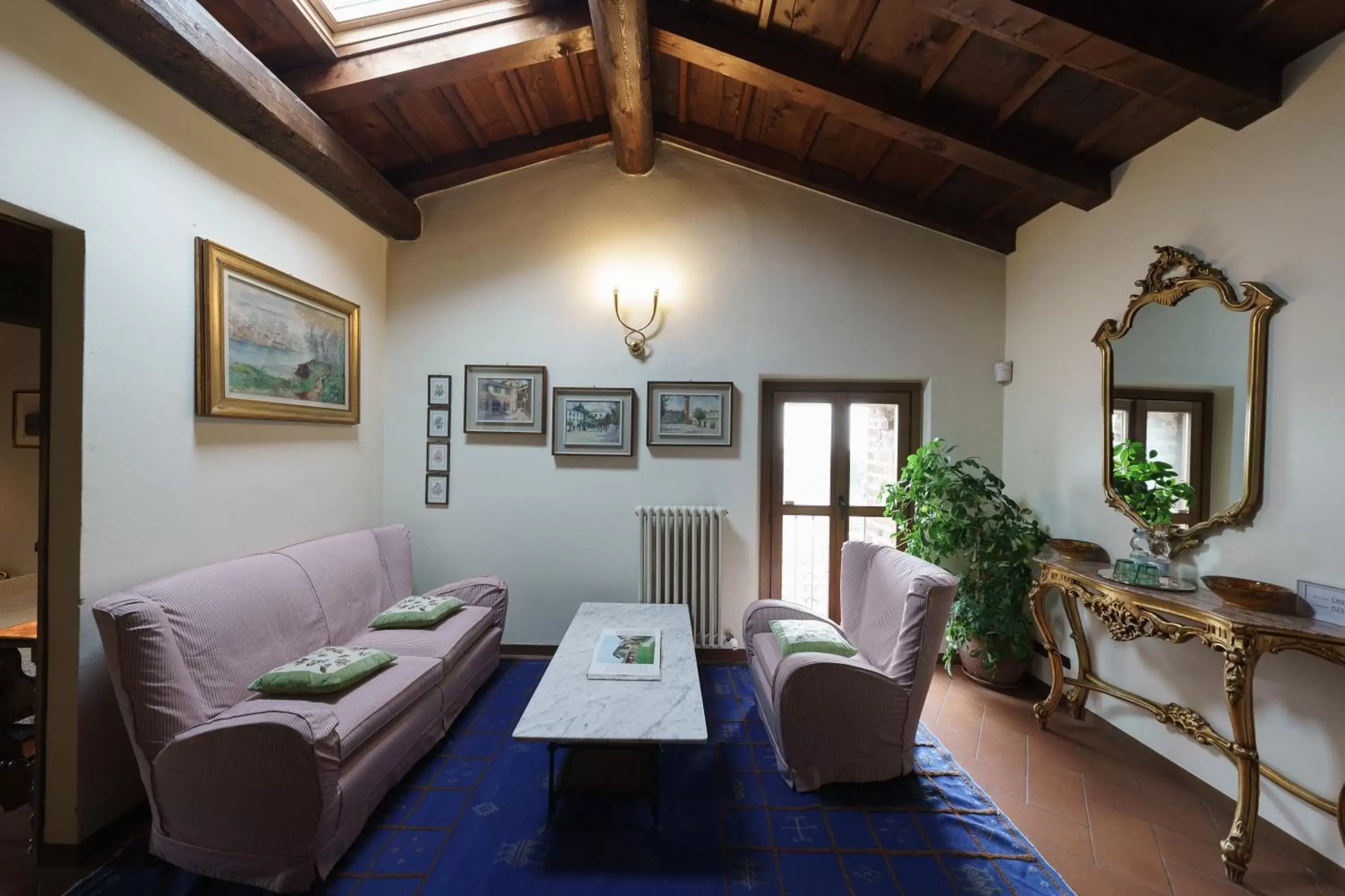 Living room, Seating Area in Castello di Cernusco Lombardone