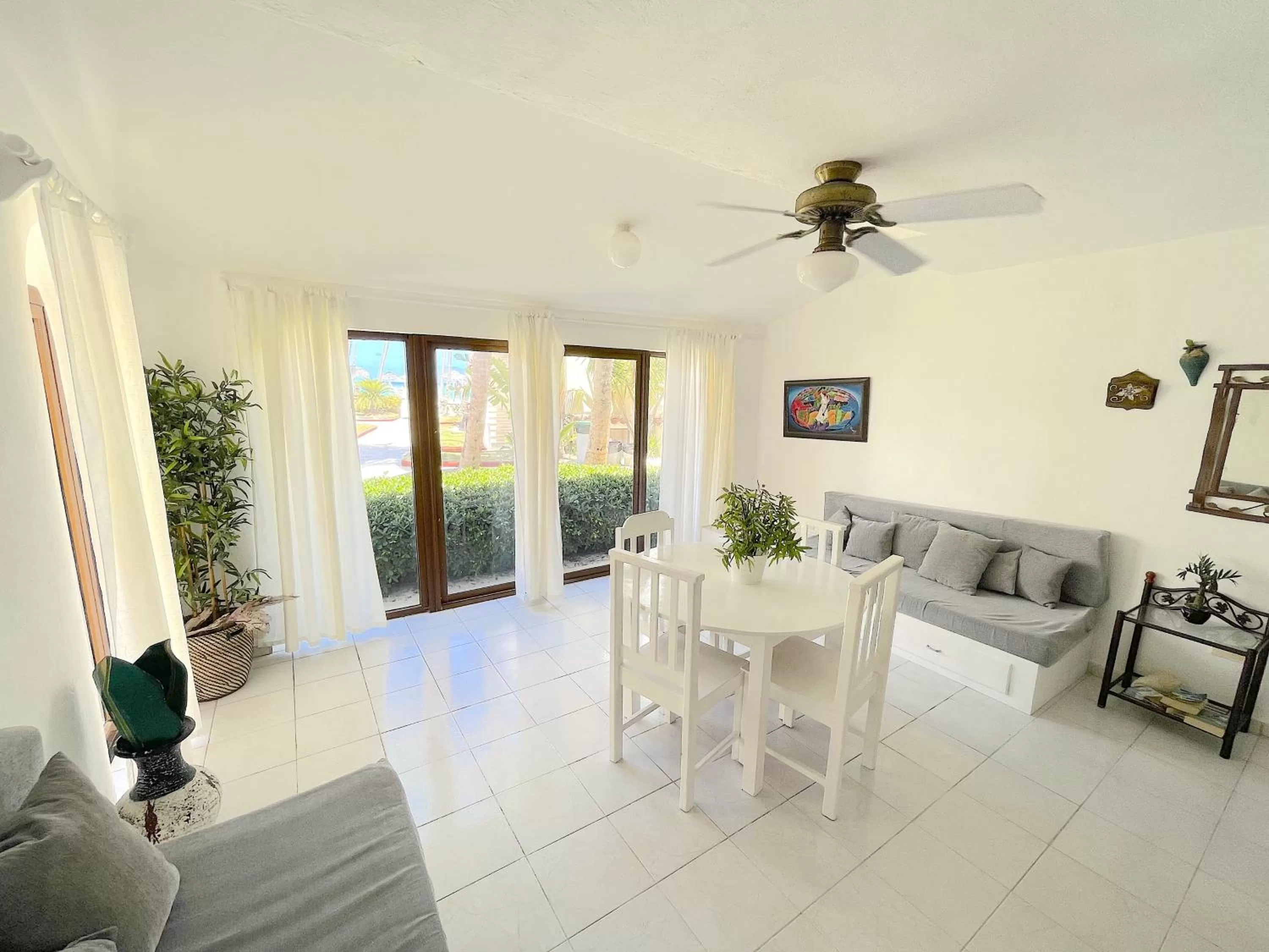 Living room, Dining Area in BEACH Condo-HOTEL with VILLAS & PRIVATE Apartments WIFI BBQ Beach CLUB & SPA