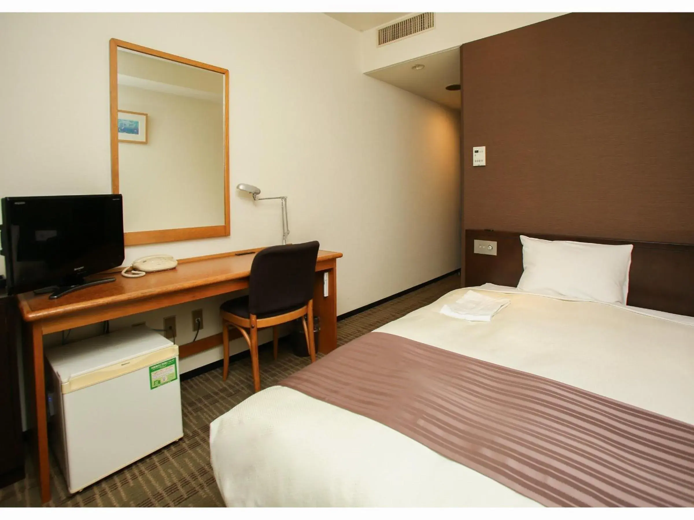 Bed in Koriyama Washington Hotel