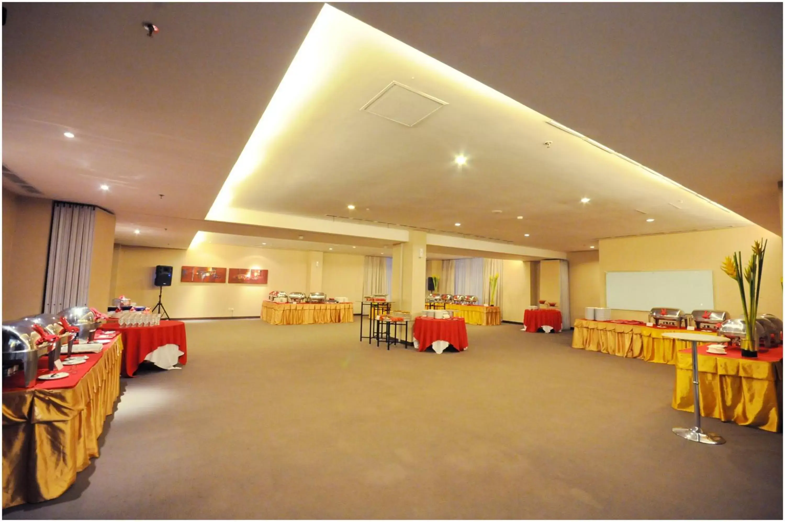 Banquet/Function facilities, Banquet Facilities in Grand Zuri Cikarang Jababeka