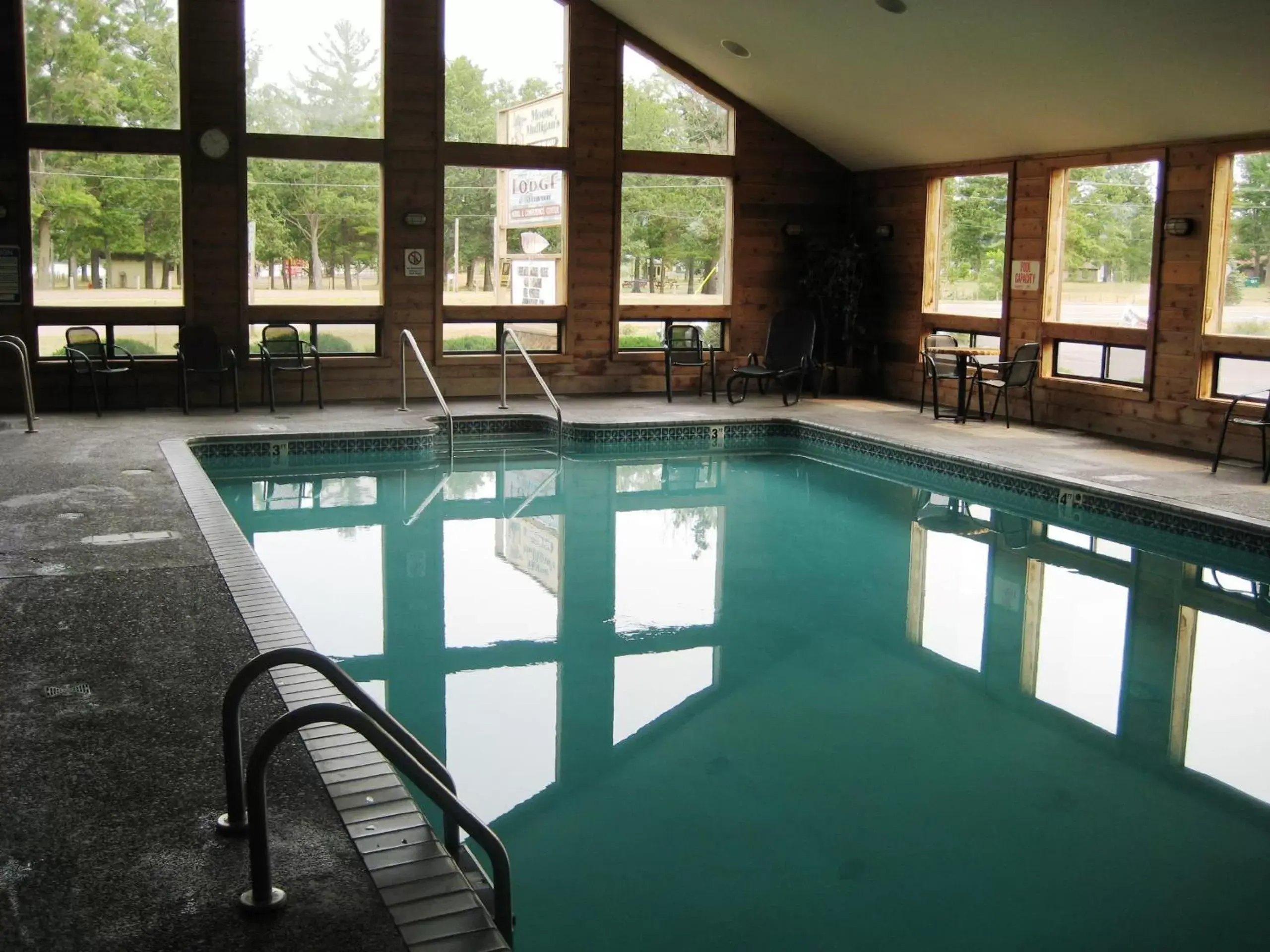 Swimming Pool in The Lodge at Crooked Lake