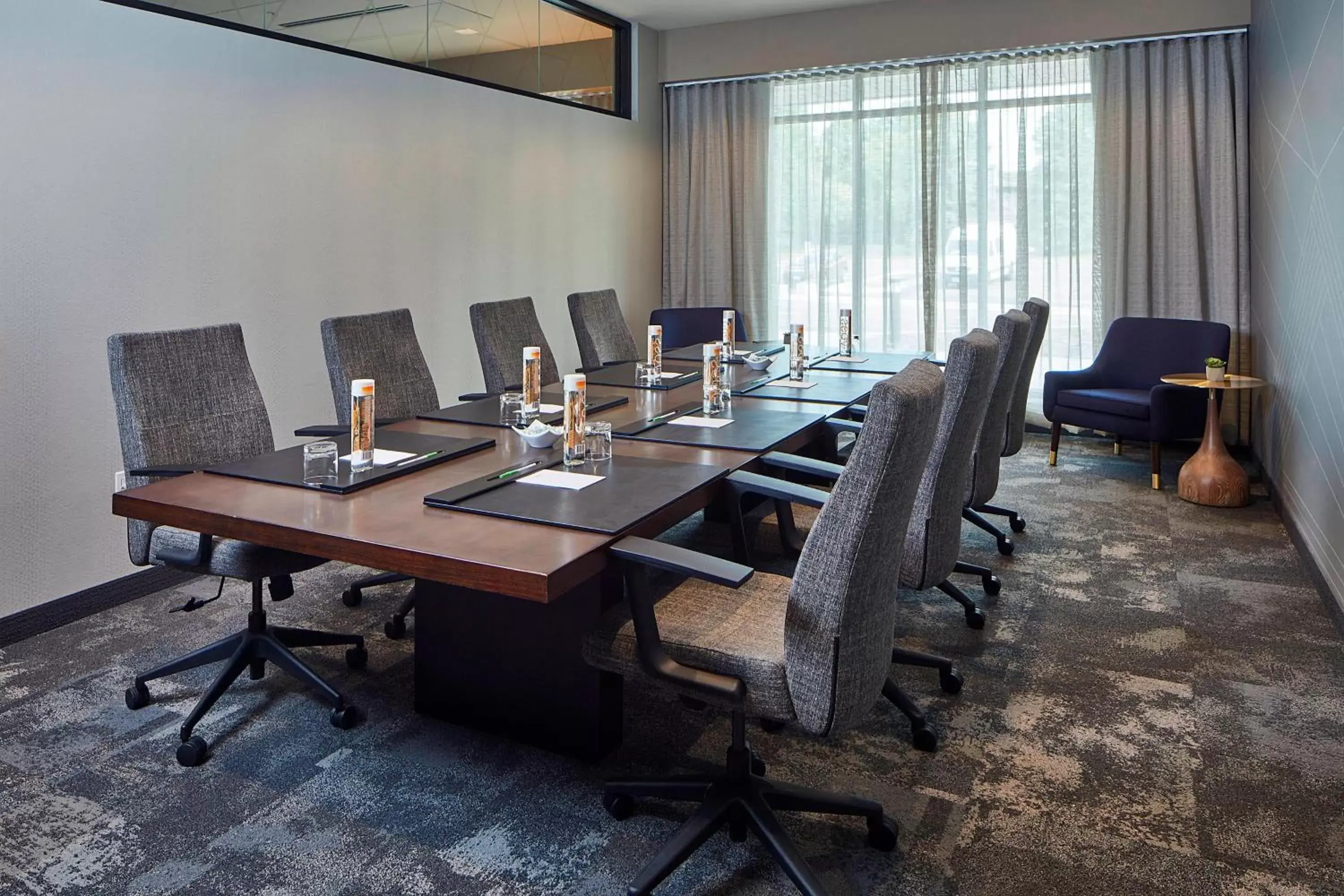 Meeting/conference room in Courtyard by Marriott Minneapolis West