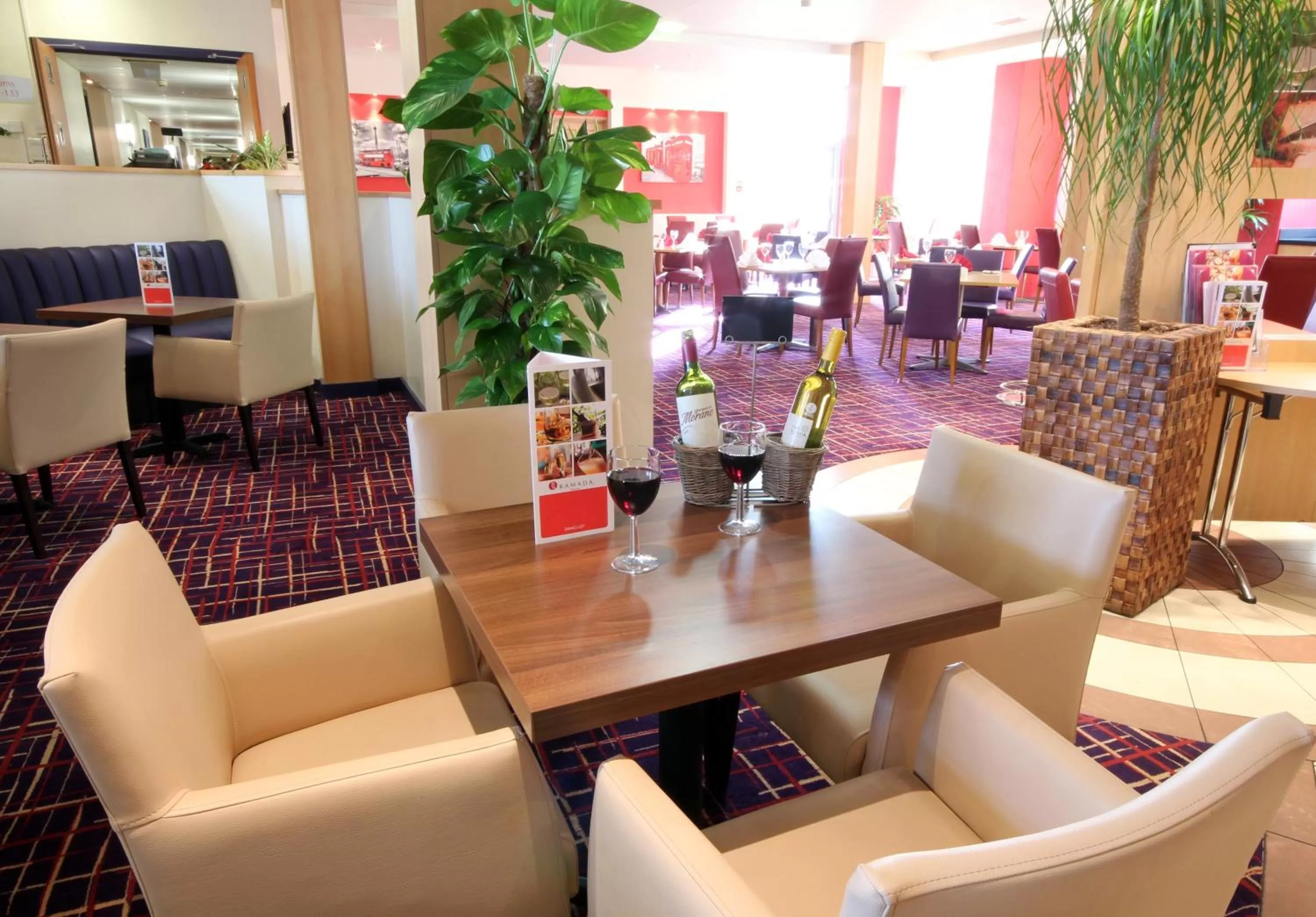 Restaurant/places to eat in Ramada London North
