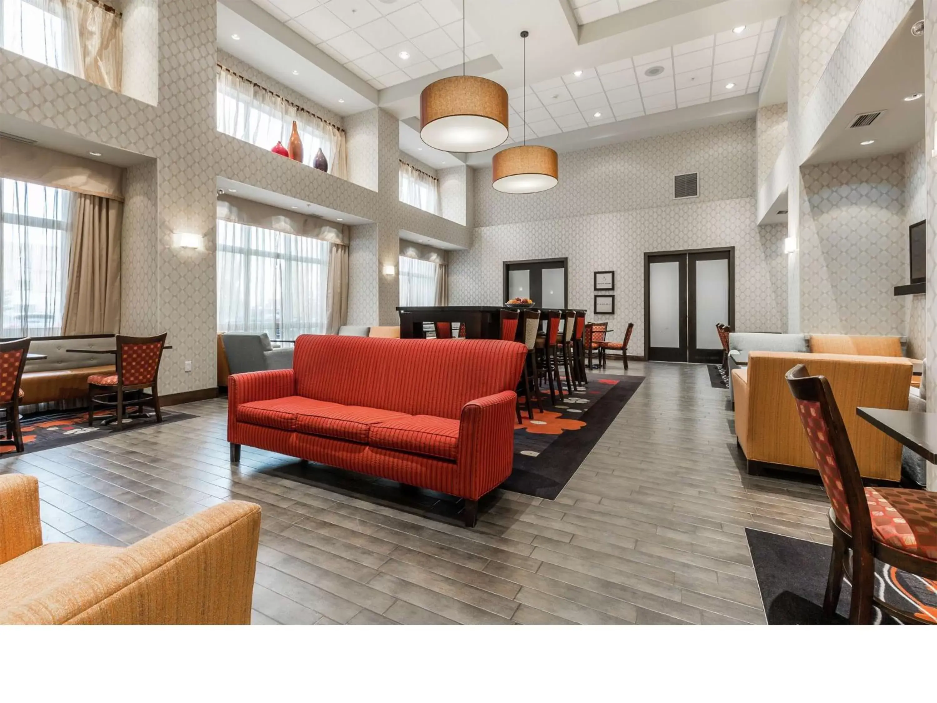 Lobby or reception in Hampton Inn & Suites by Hilton Lethbridge Lobby or reception in Hampton Inn & Suites by Hilton Lethbridge