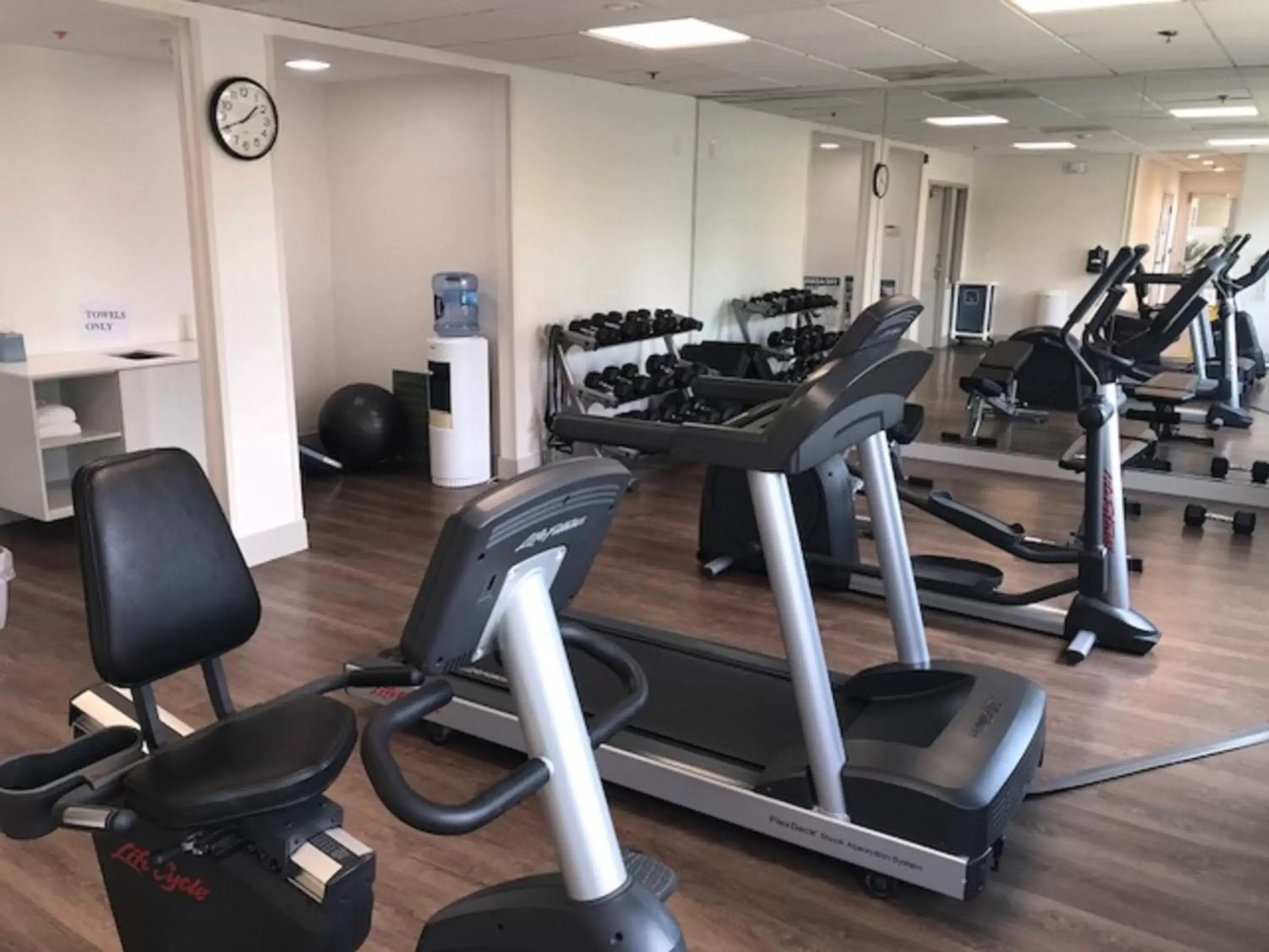 Fitness centre/facilities, Fitness Center/Facilities in Holiday Inn Express & Suites Tracy, an IHG Hotel