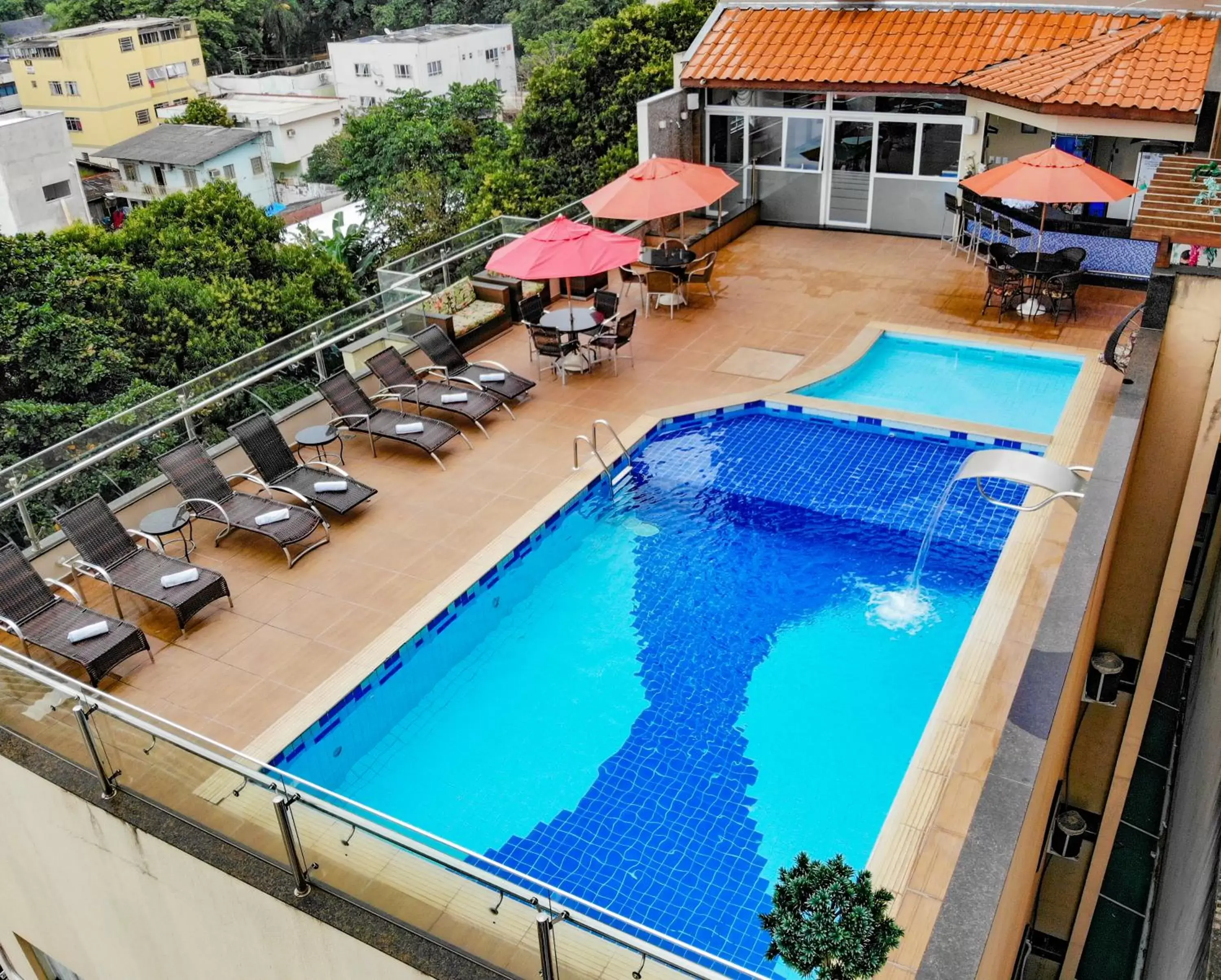 Pool View in Del Rey Quality Hotel