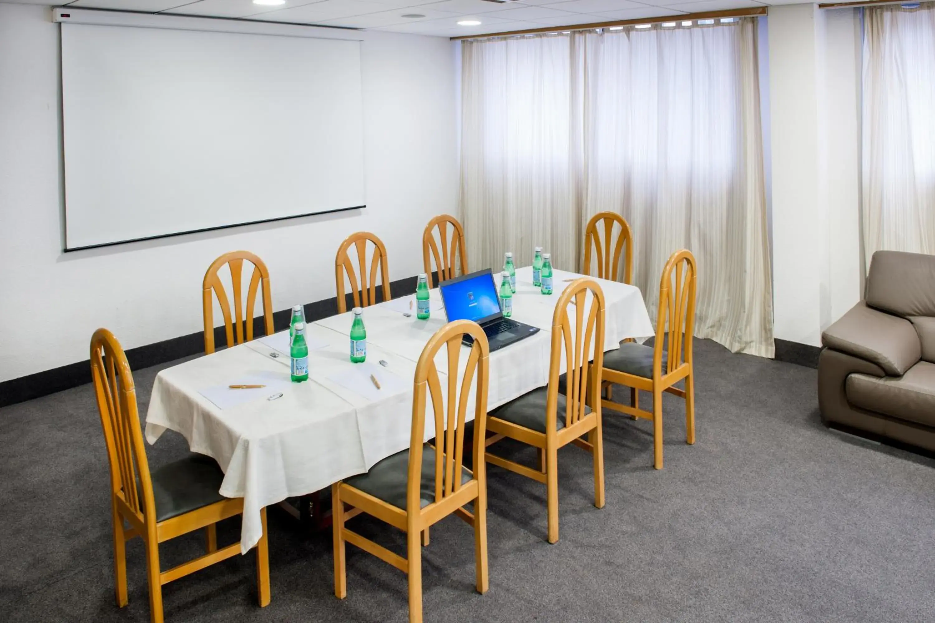 Meeting/conference room in Hôtel La Source