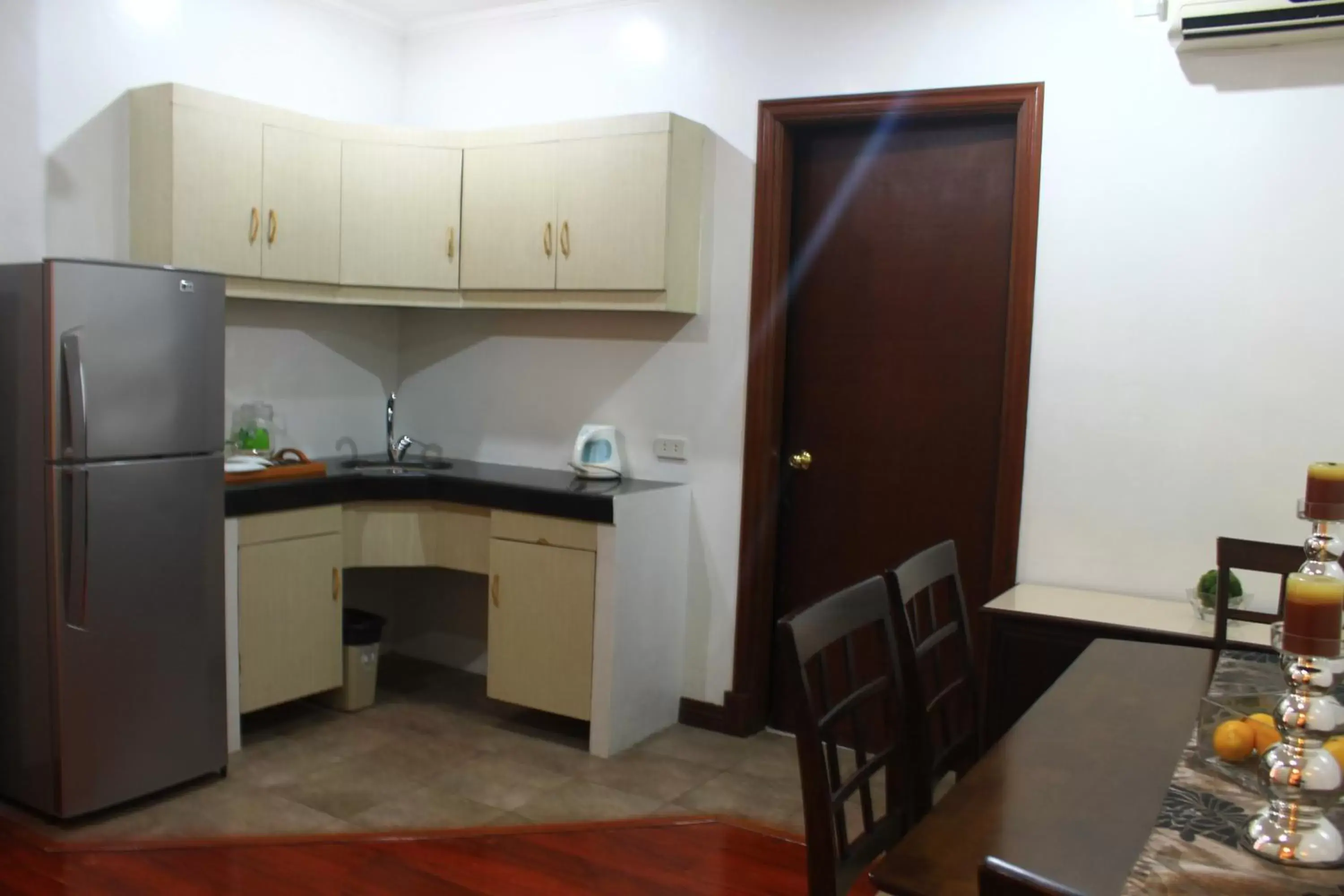 Kitchen or kitchenette, Kitchen/Kitchenette in Subic Residencias