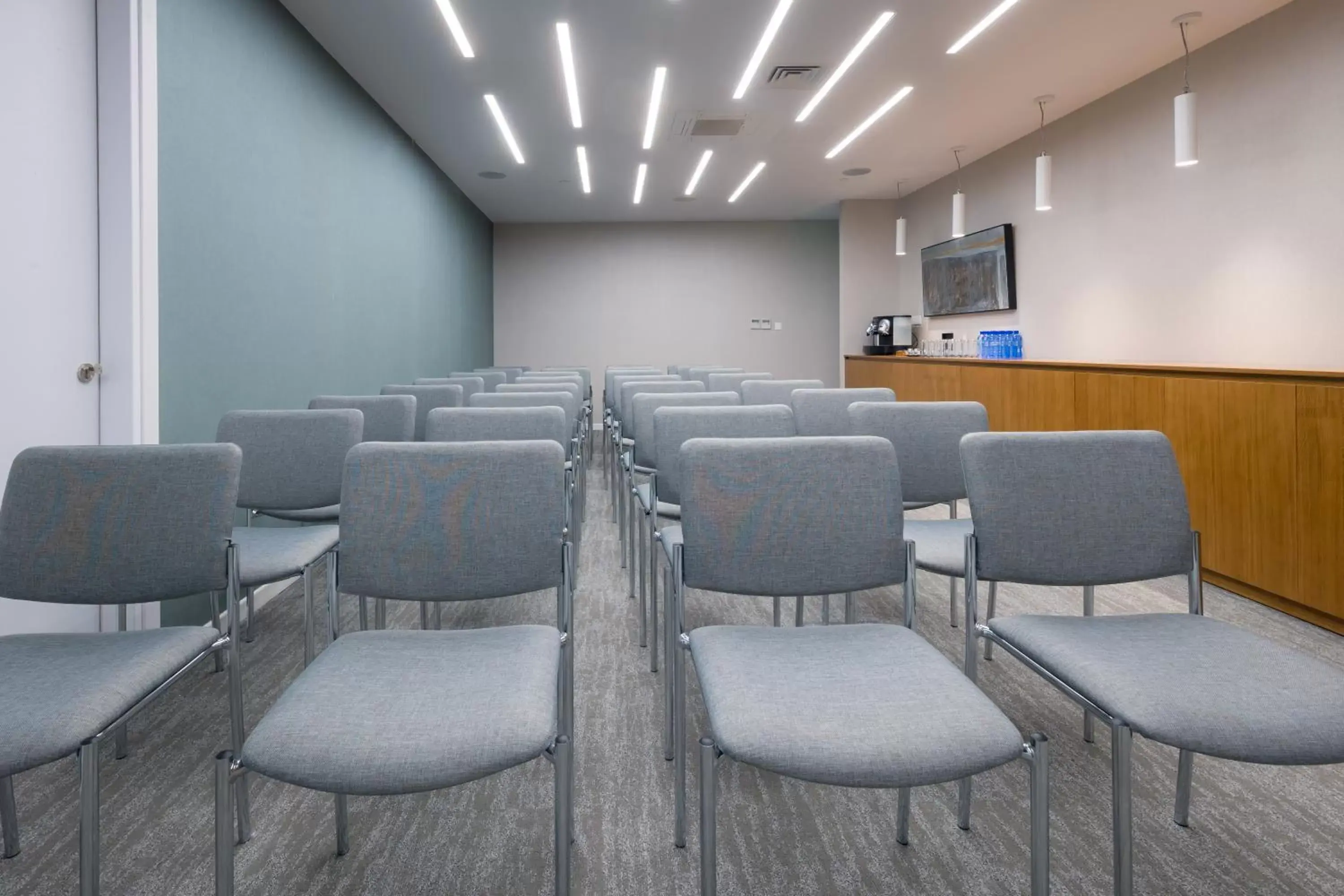 Meeting/conference room in Radisson Beach Resort Larnaca