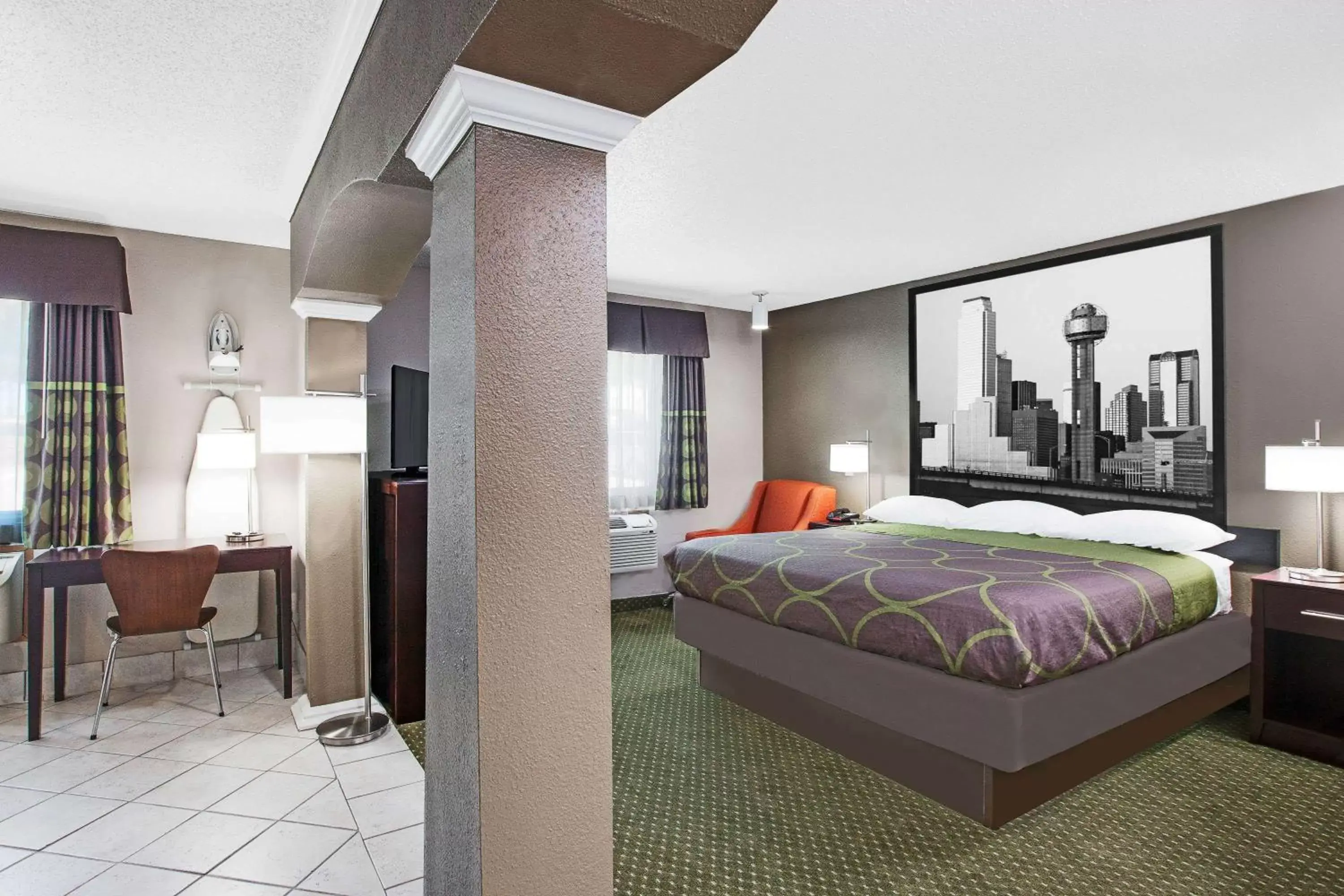 Photo of the whole room, Bed in Super 8 by Wyndham Bedford DFW Airport West