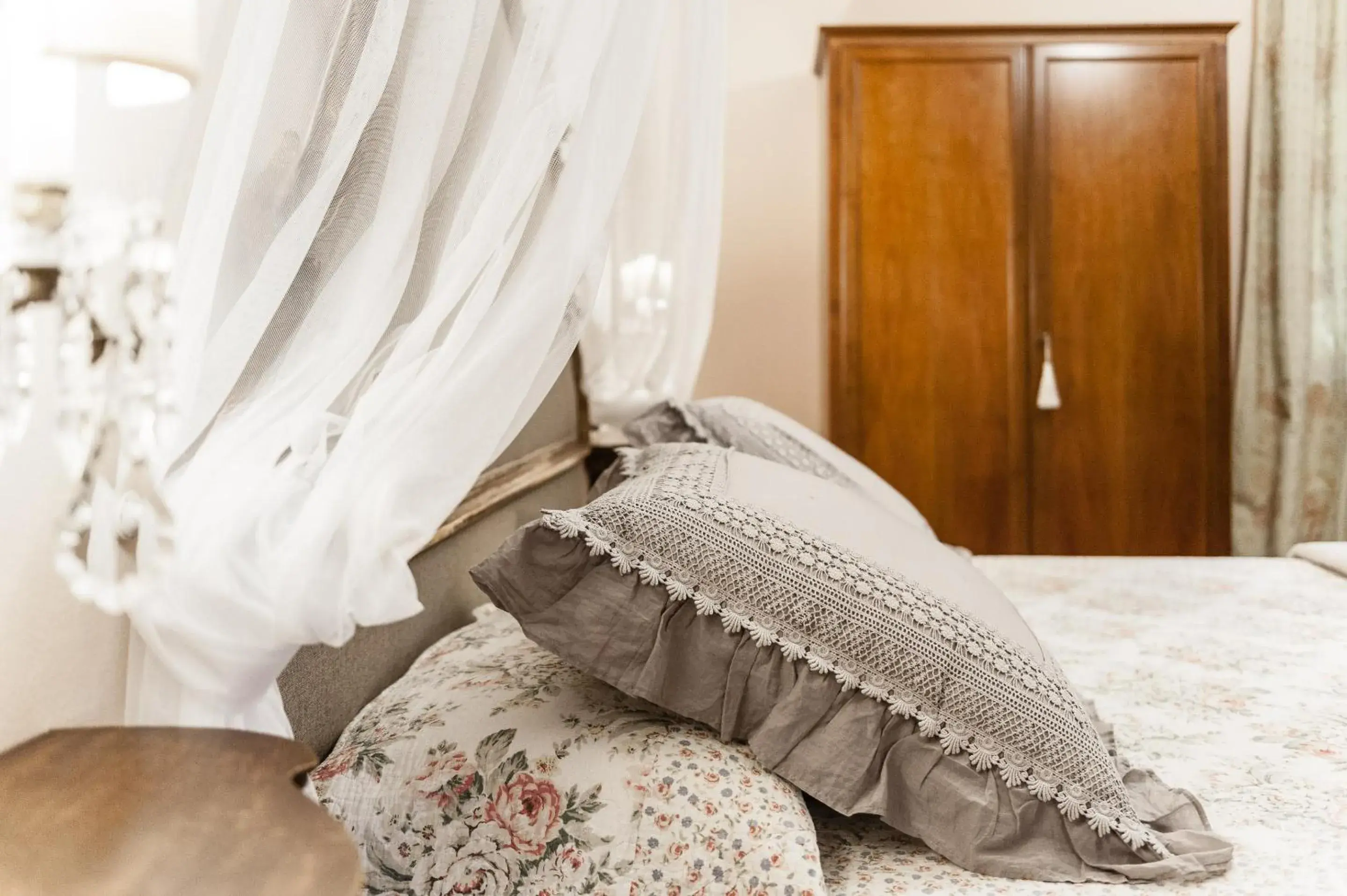 Bedroom, Bed in Giardino della Pieve Relais