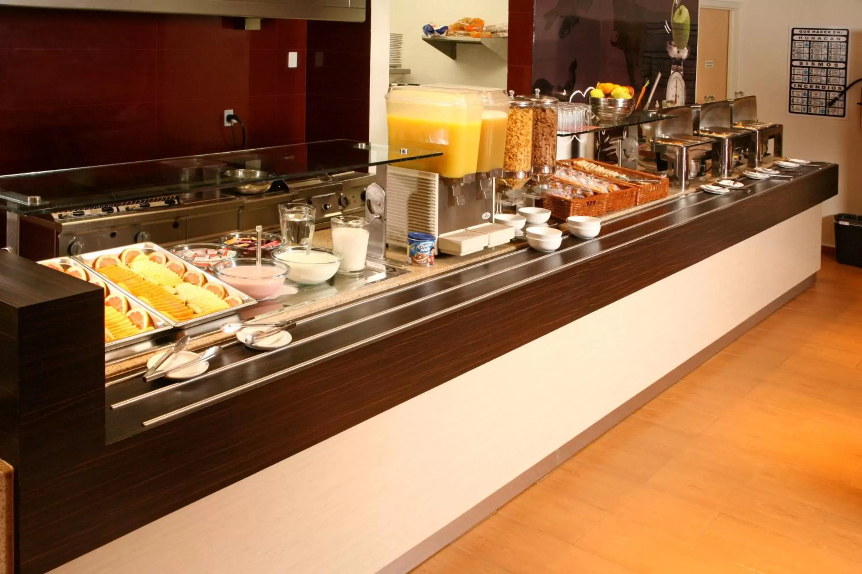 Food and drinks, Food in Ibis San Luis Potosi