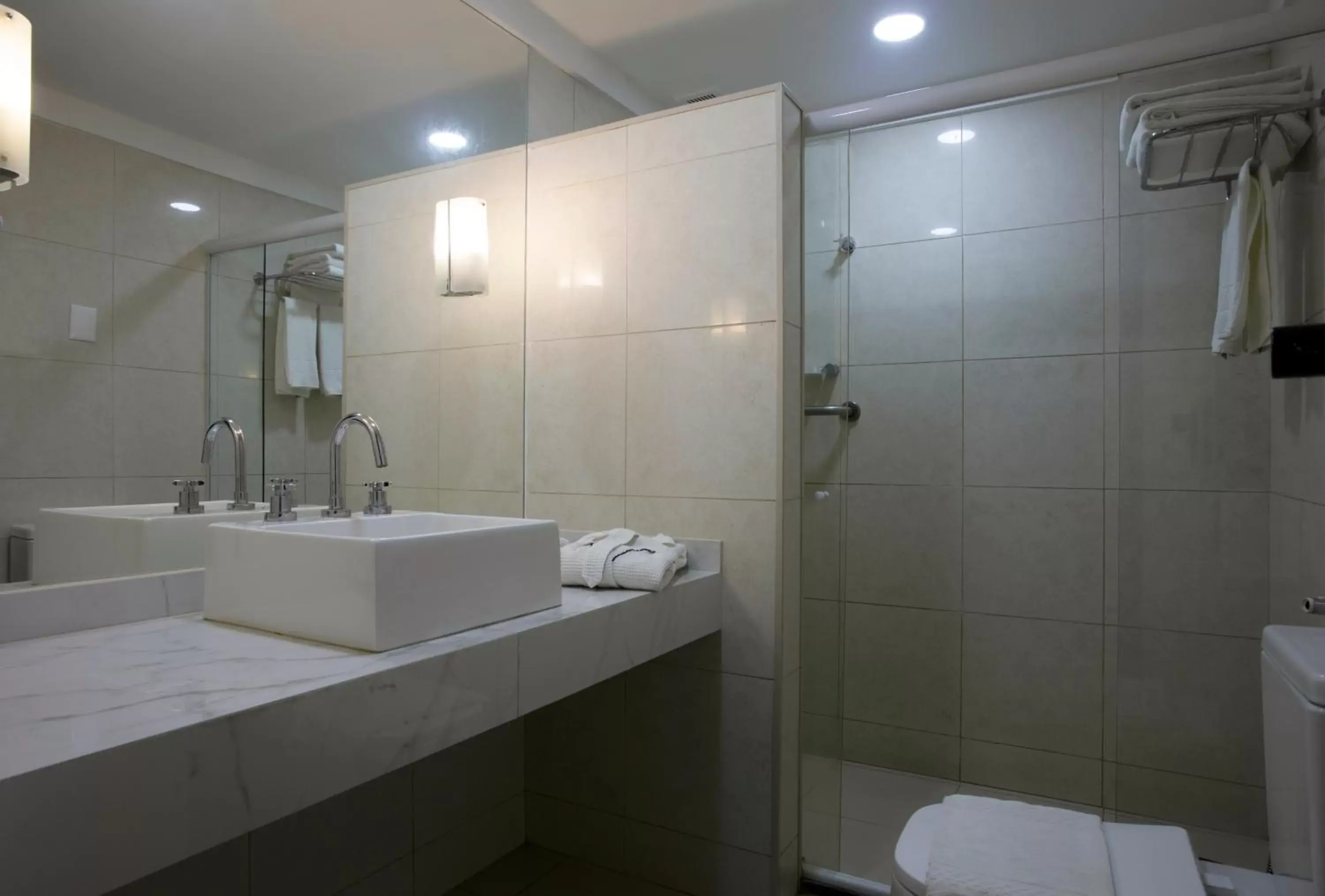 Bathroom in Maceió Atlantic Suites
