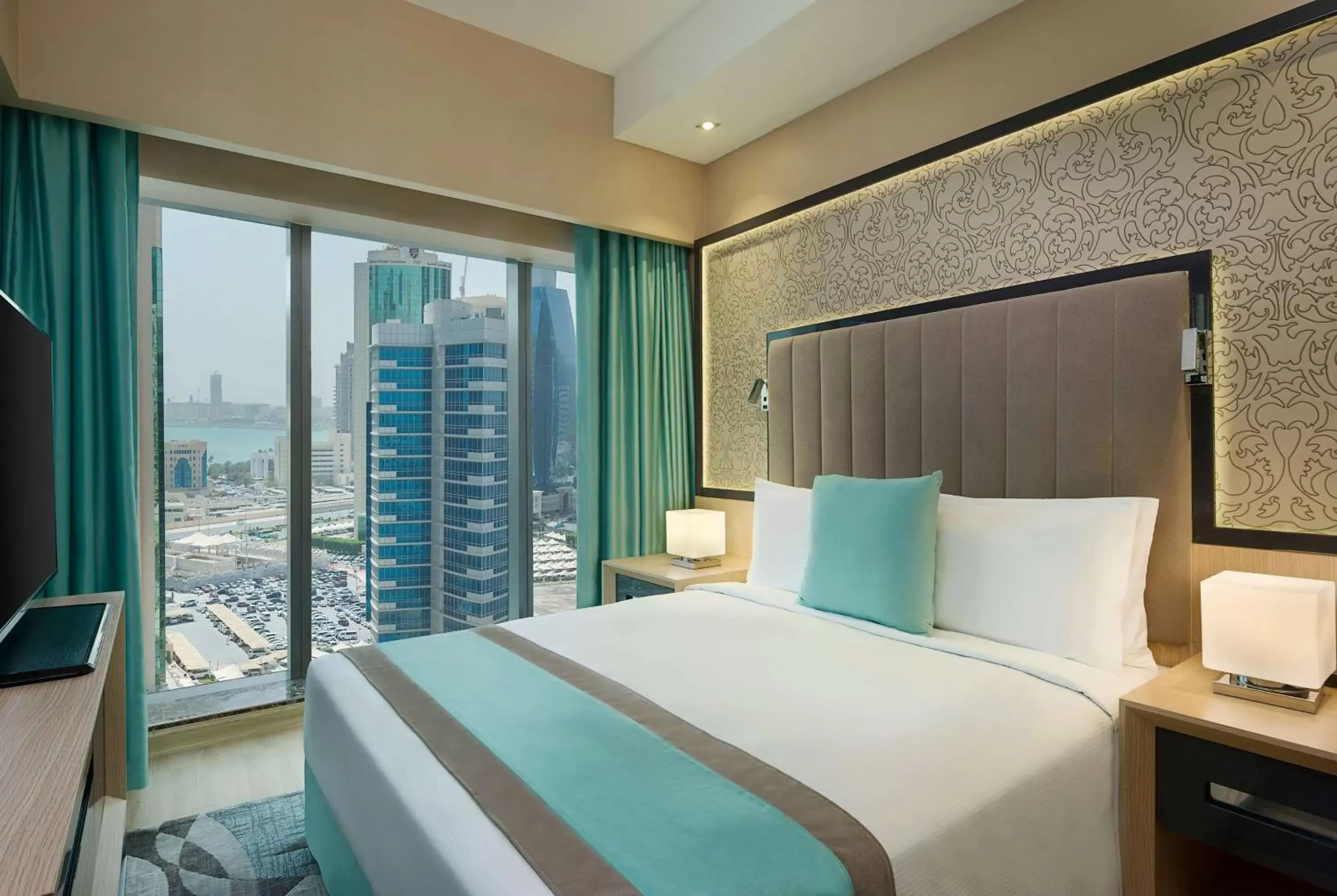 Photo of the whole room, Bed in Wyndham Doha West Bay Photo of the whole room, Bed in Wyndham Doha West Bay