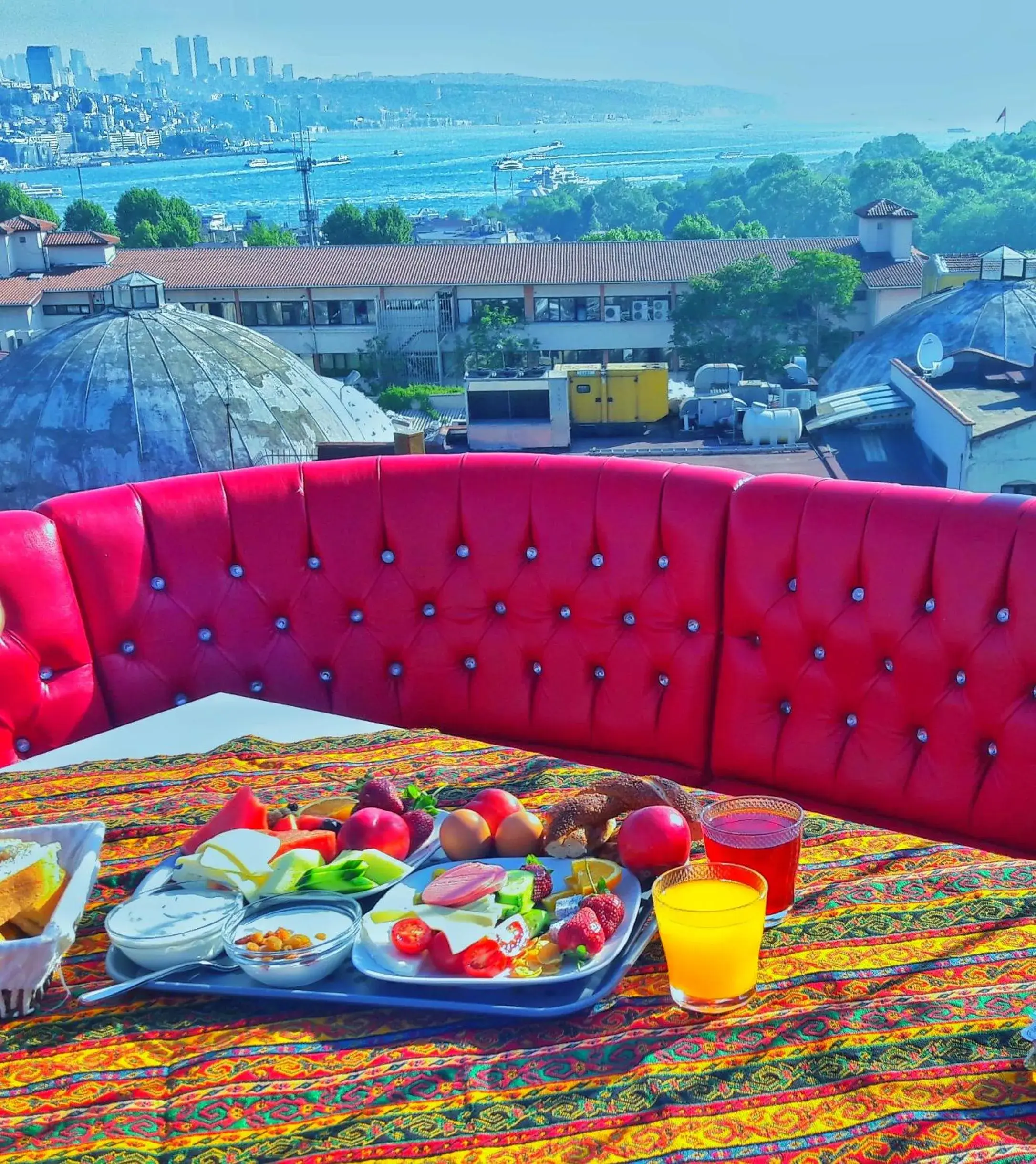 Restaurant/places to eat in Meddusa Hotel Istanbul