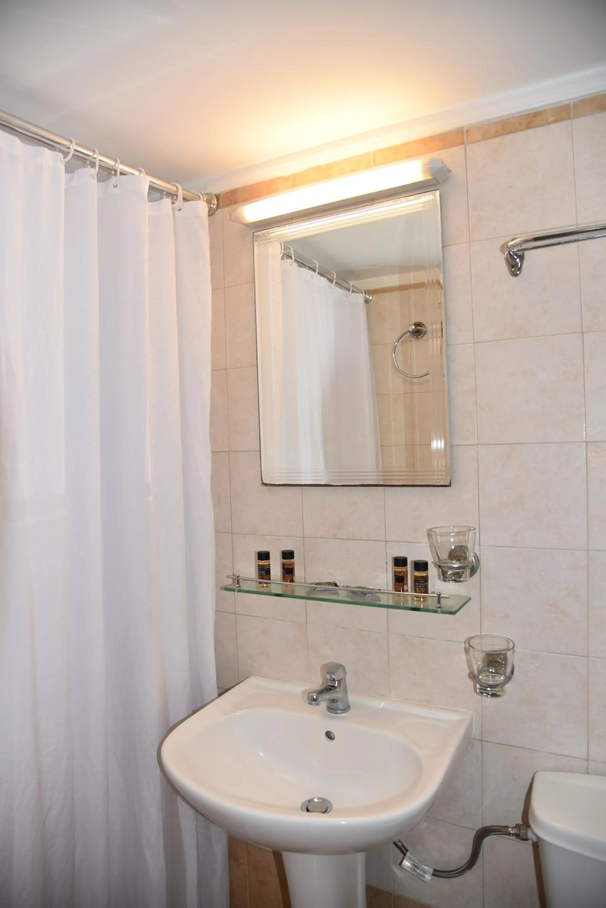 Shower in Marine Congo Hotel