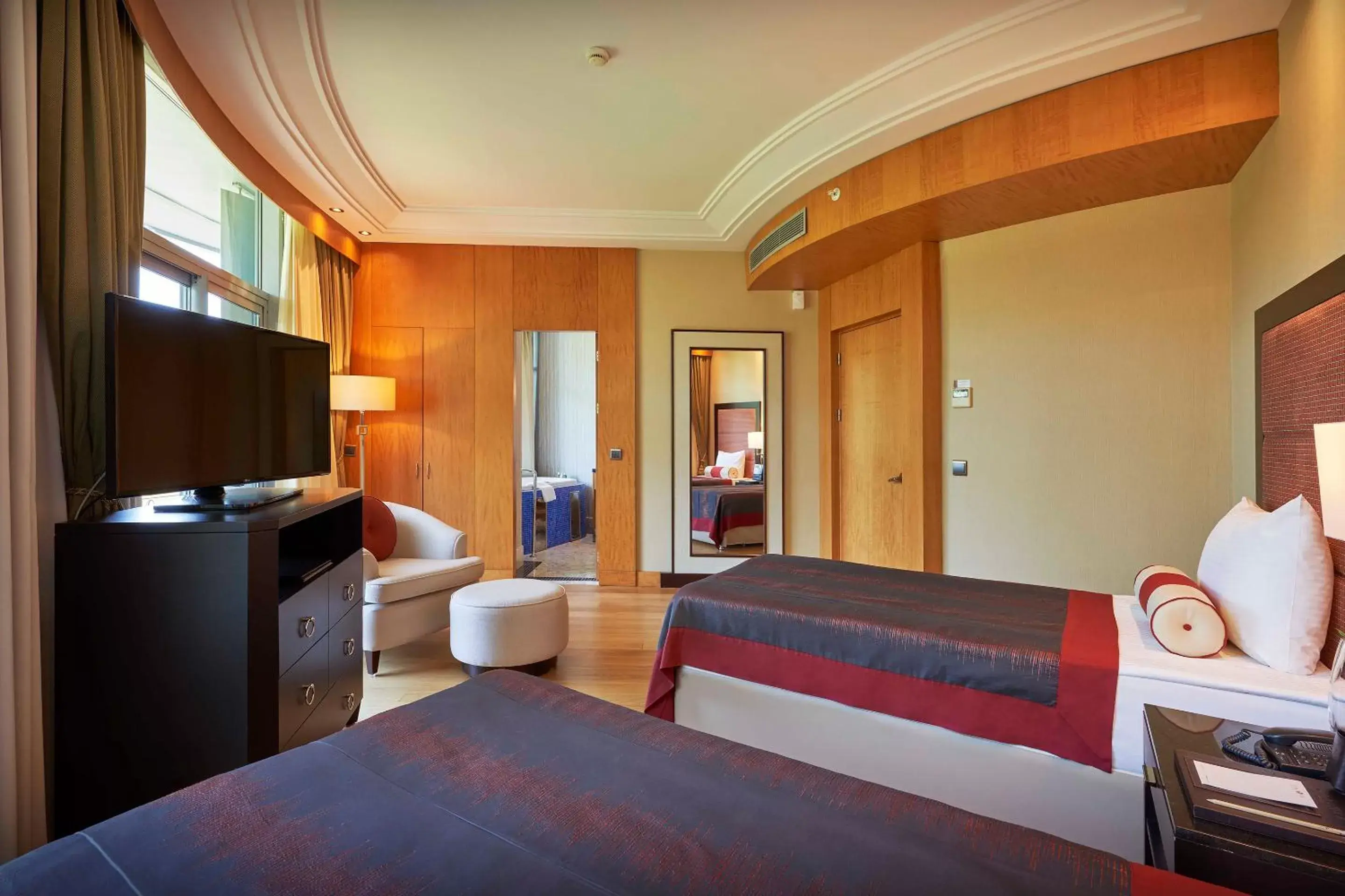 Bed in Calista Luxury Resort