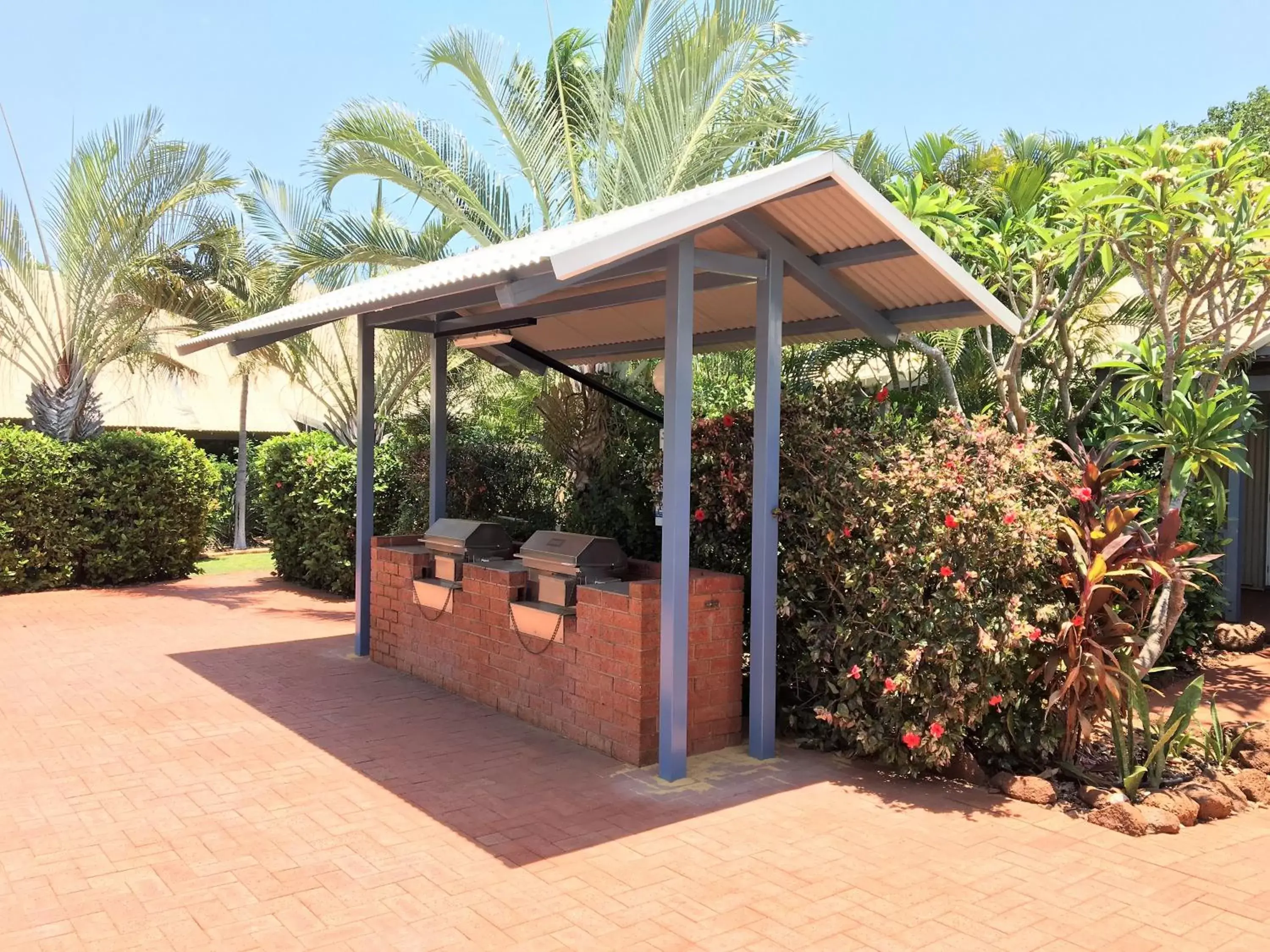 BBQ facilities in Broome Beach Resort - Cable Beach, Broome