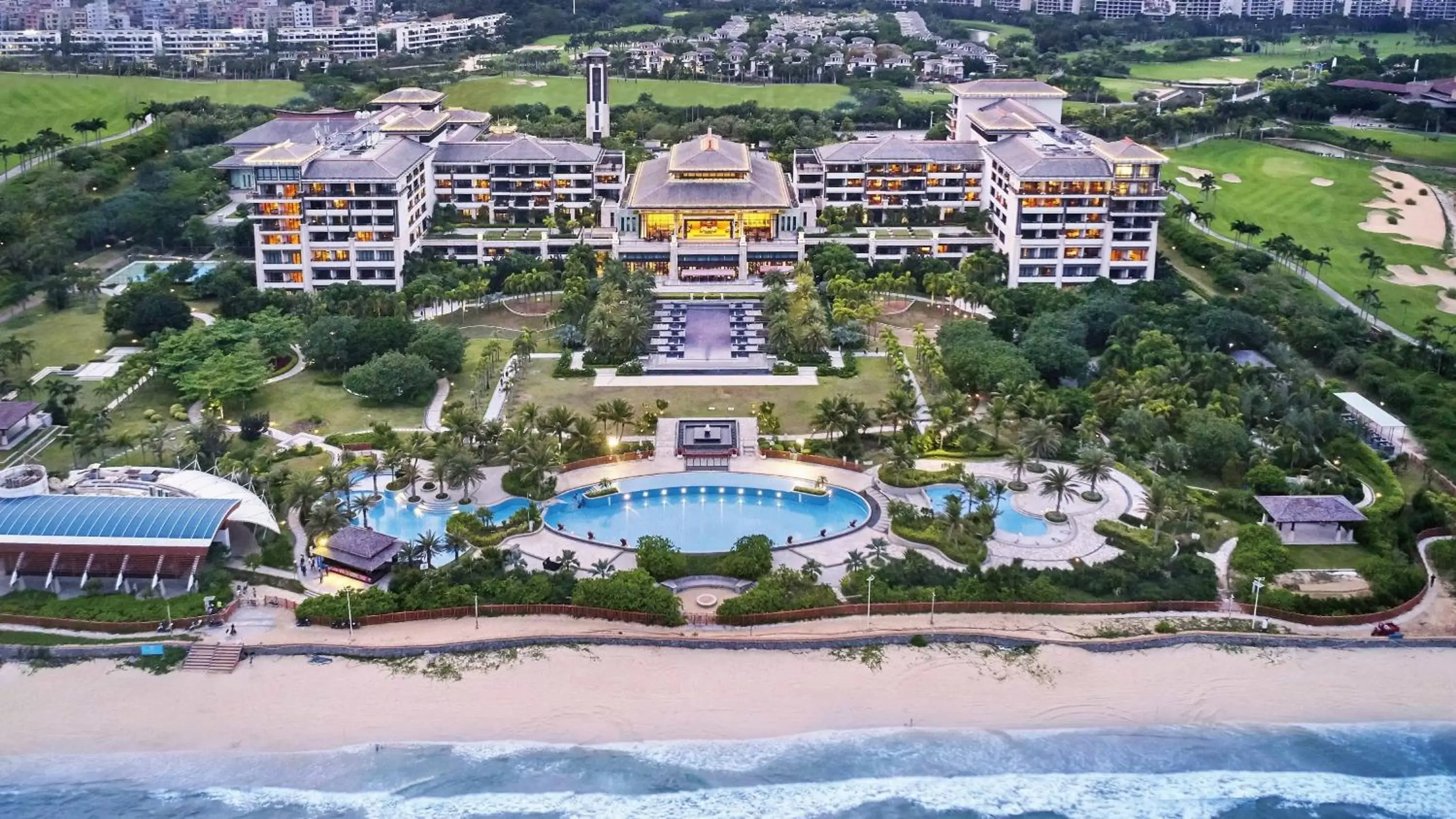 Property building, Bird's-eye View in Crowne Plaza Hailing Island, an IHG Hotel Property building, Bird's-eye View in Crowne Plaza Hailing Island, an IHG Hotel