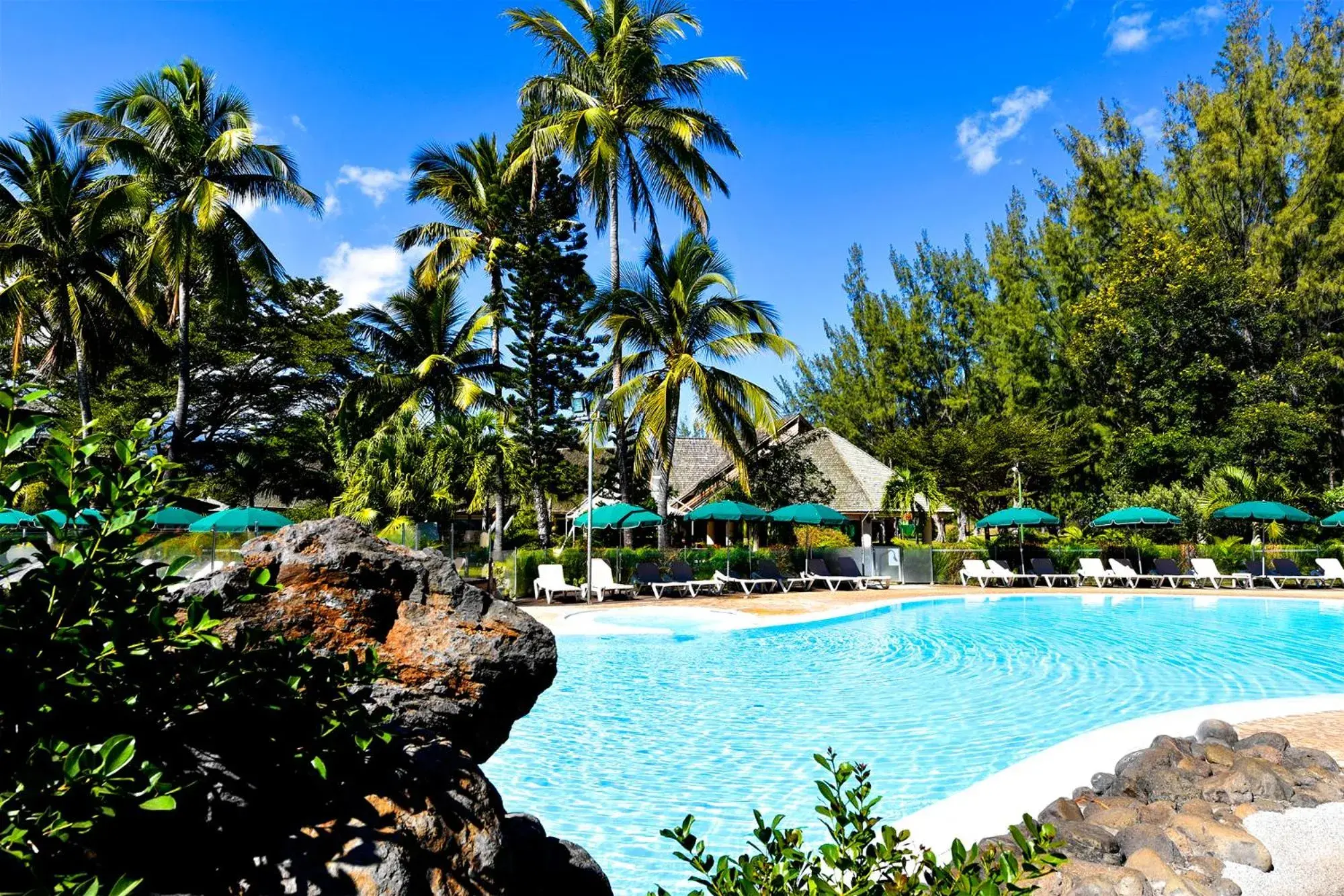 Swimming pool in Relais de l’Hermitage Saint-Gilles