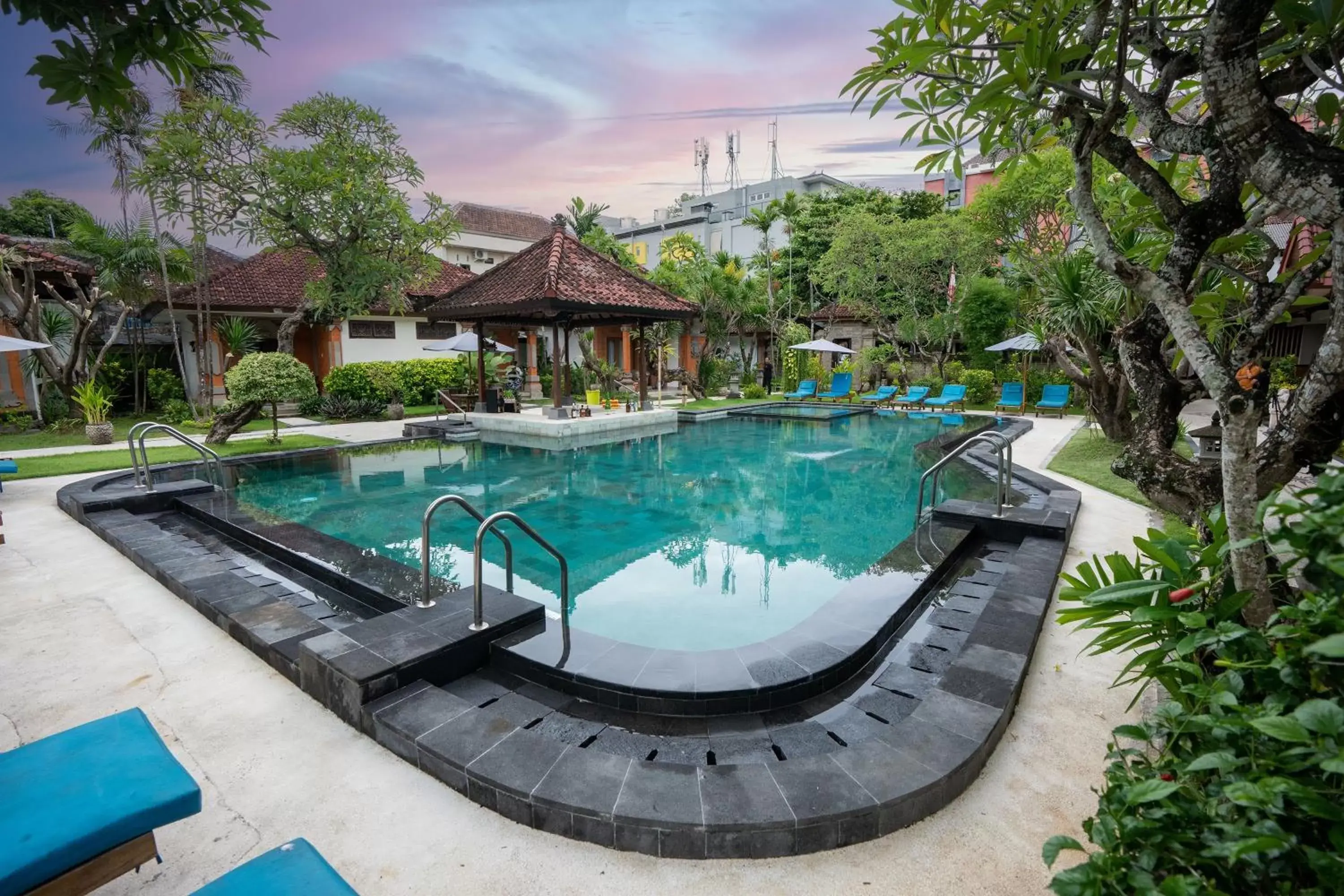 Swimming Pool in Sinar Bali Hotel