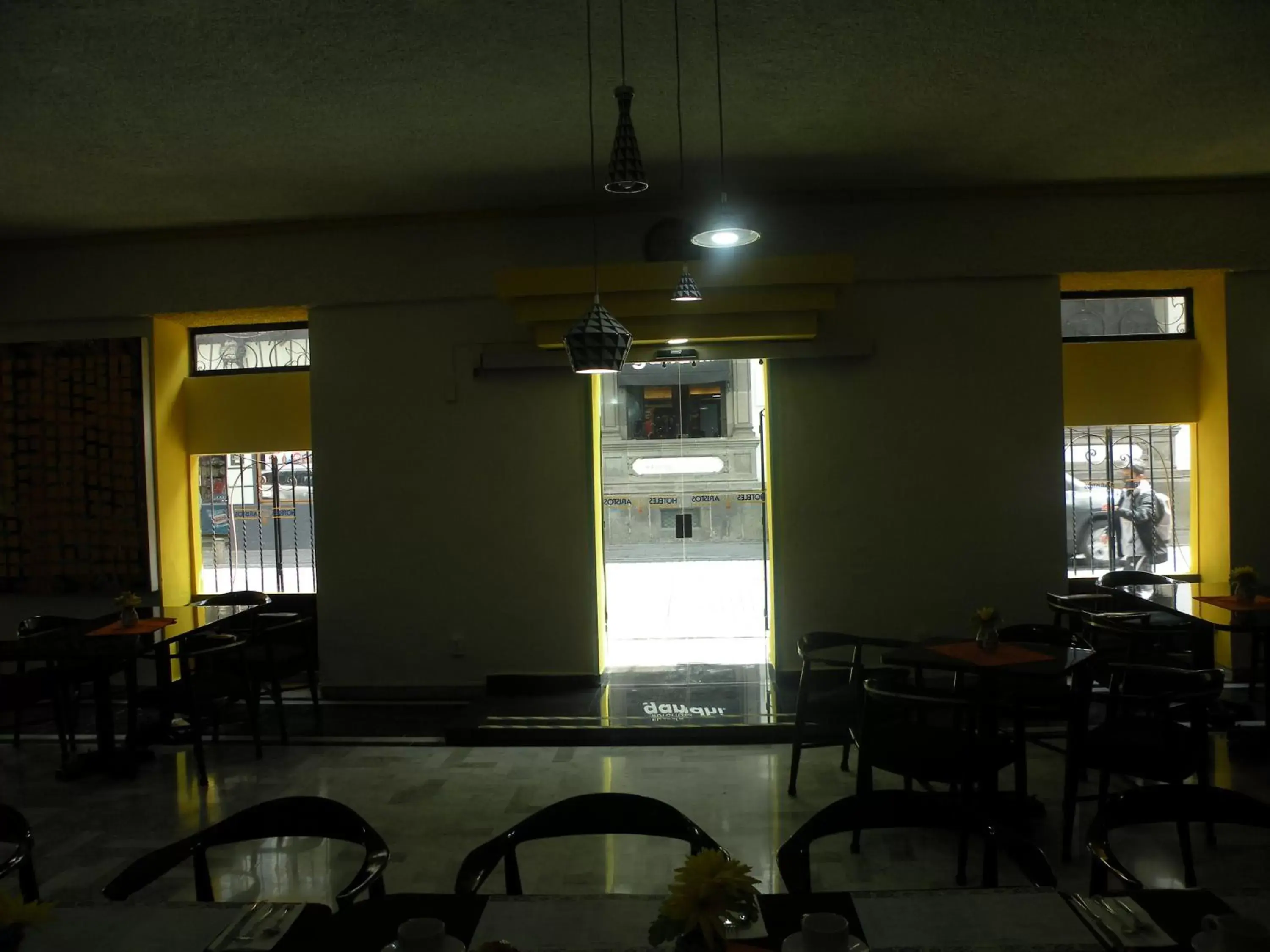 Restaurant/Places to Eat in Aristos Puebla