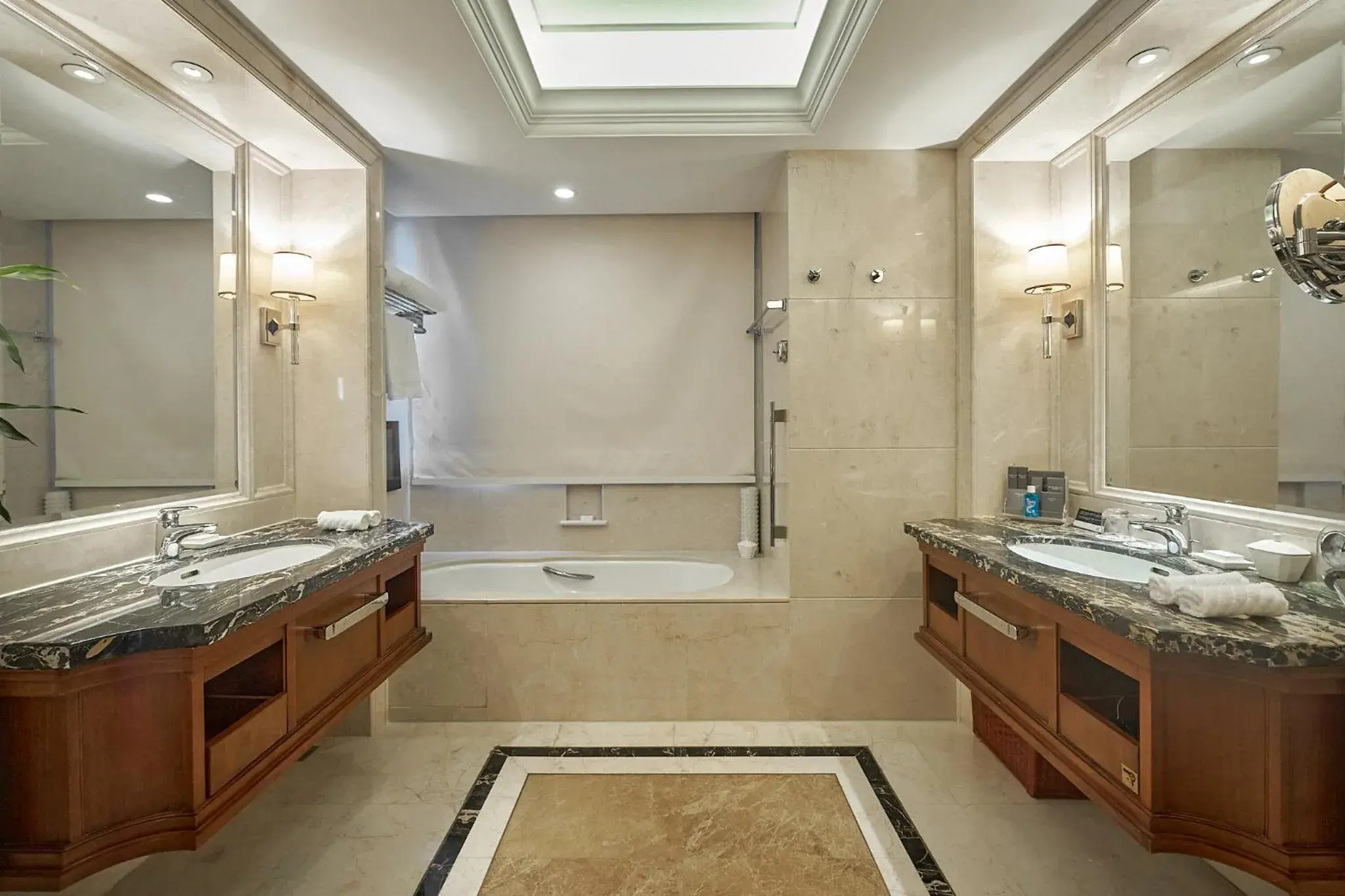 Bathroom in Grand Hotel Haikou (soon to be Fairmont Haikou)