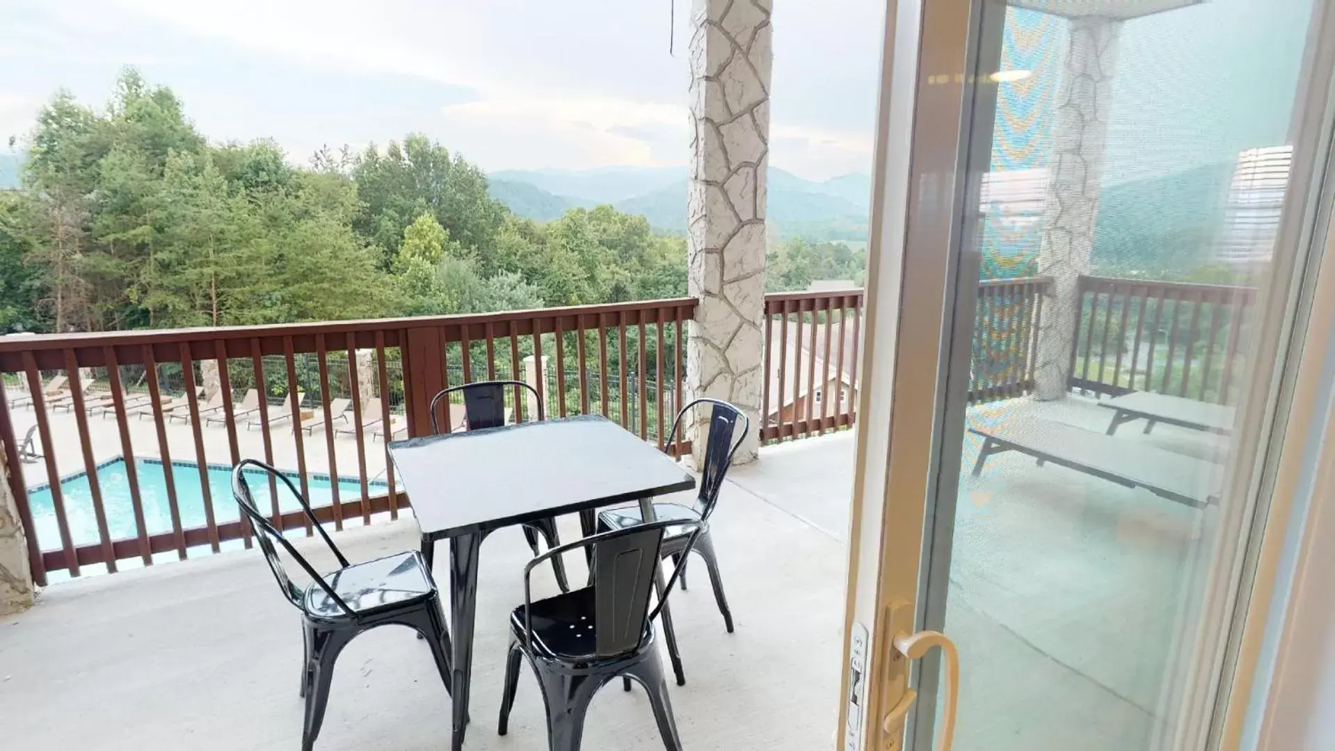 Balcony/Terrace in The Trailhead Condominiums