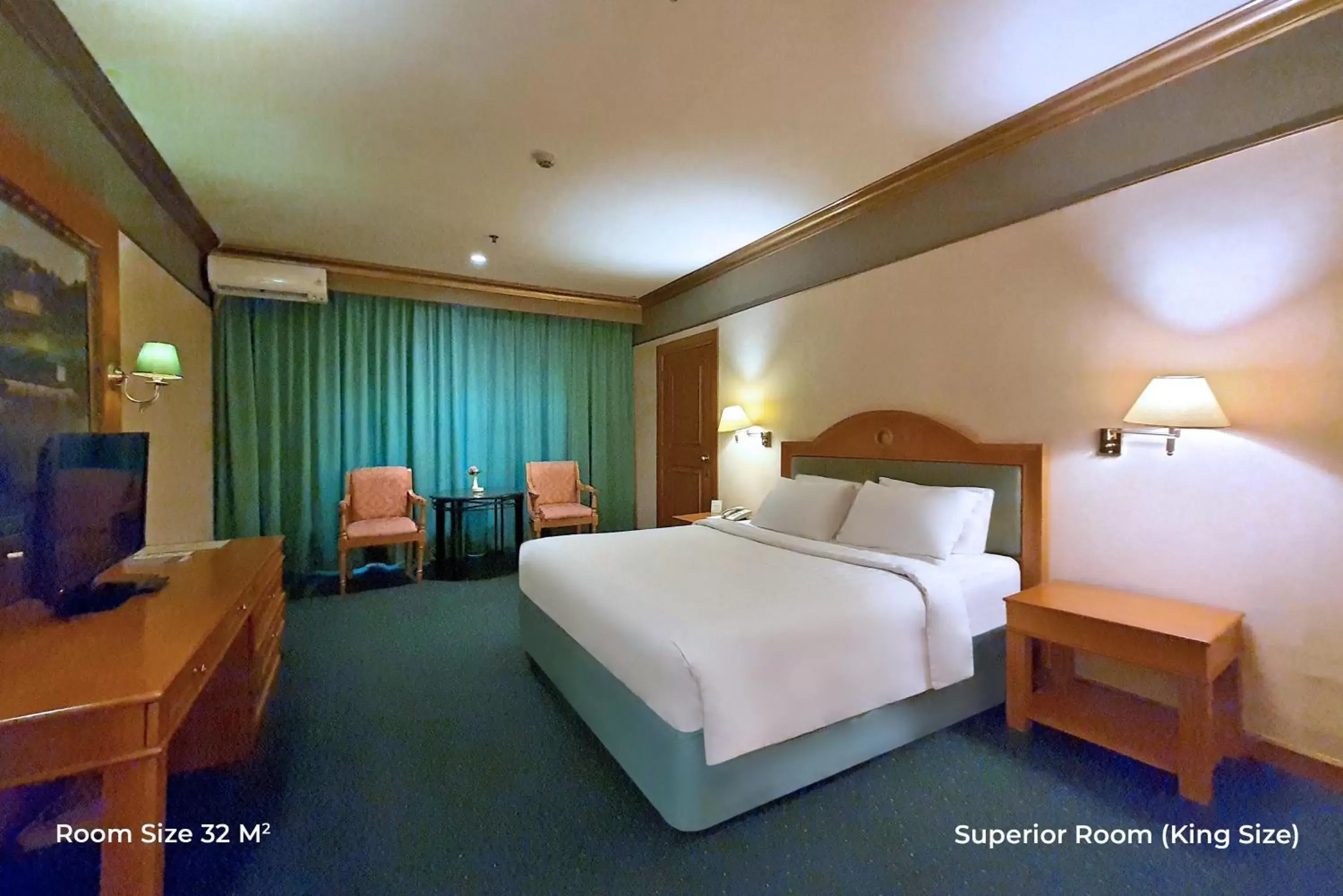 Superior Room - Single Occupancy in Tunjungan Hotel