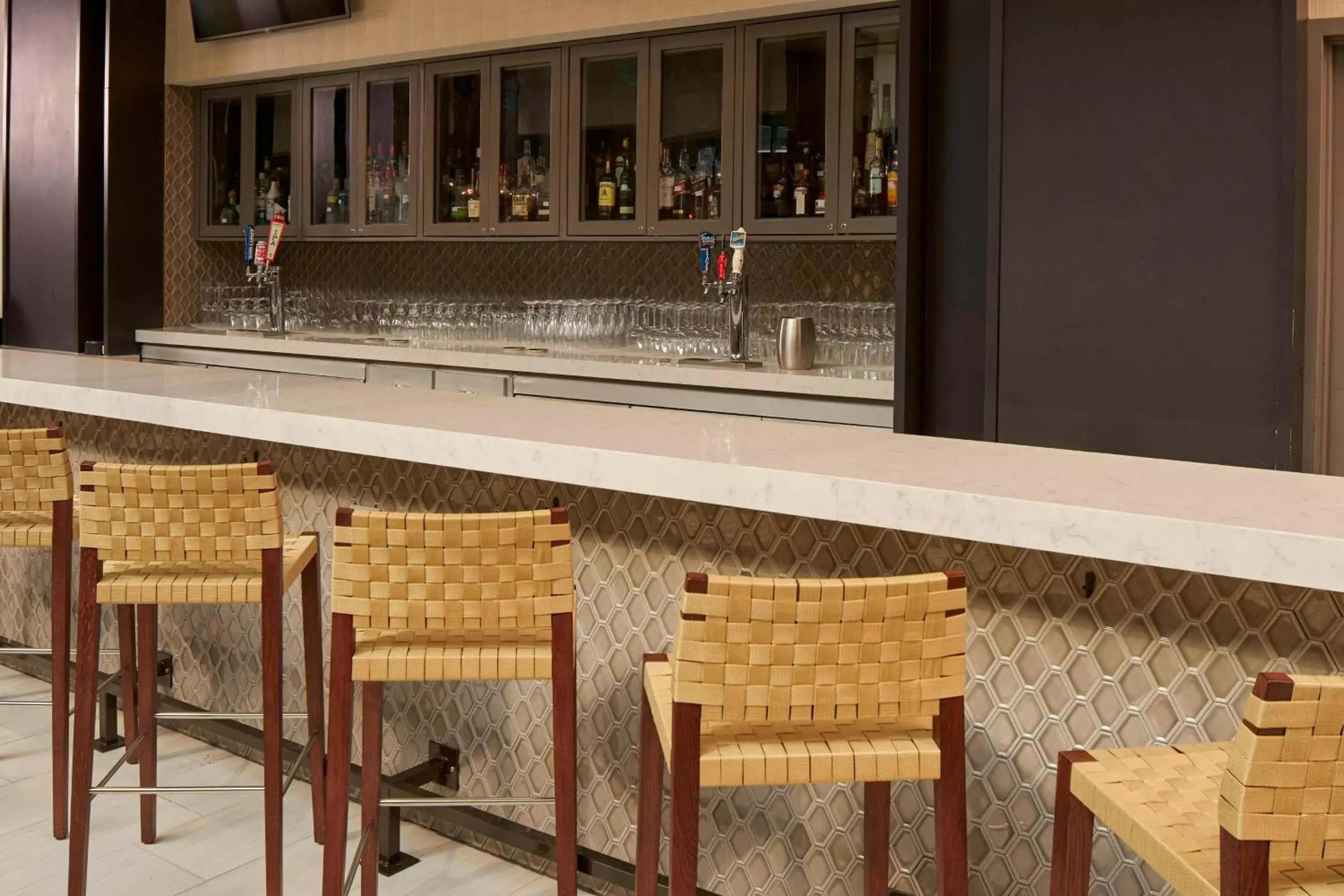 Restaurant/places to eat, Lounge/Bar in Durham Marriott City Center