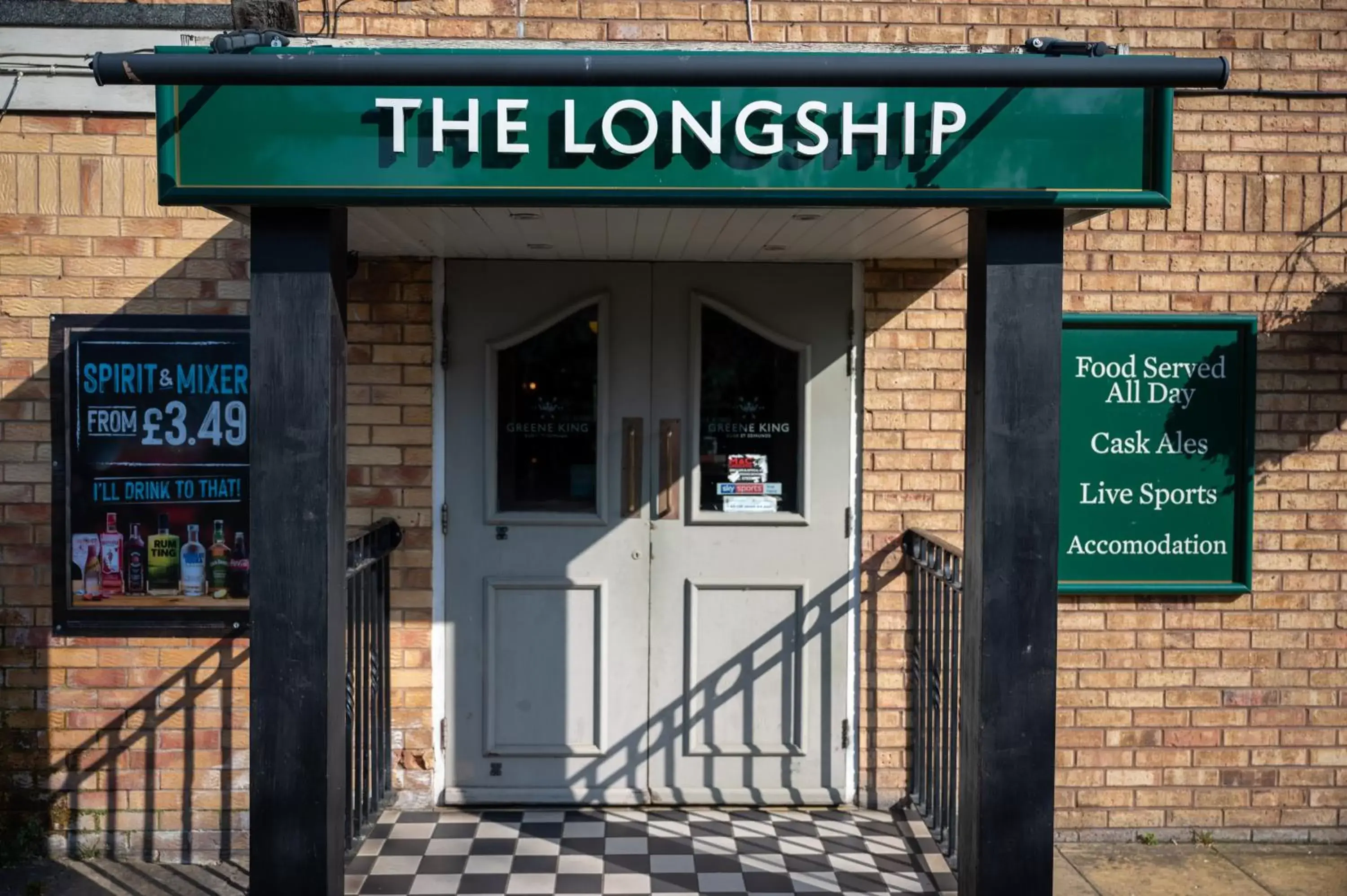 Property building in The Longship