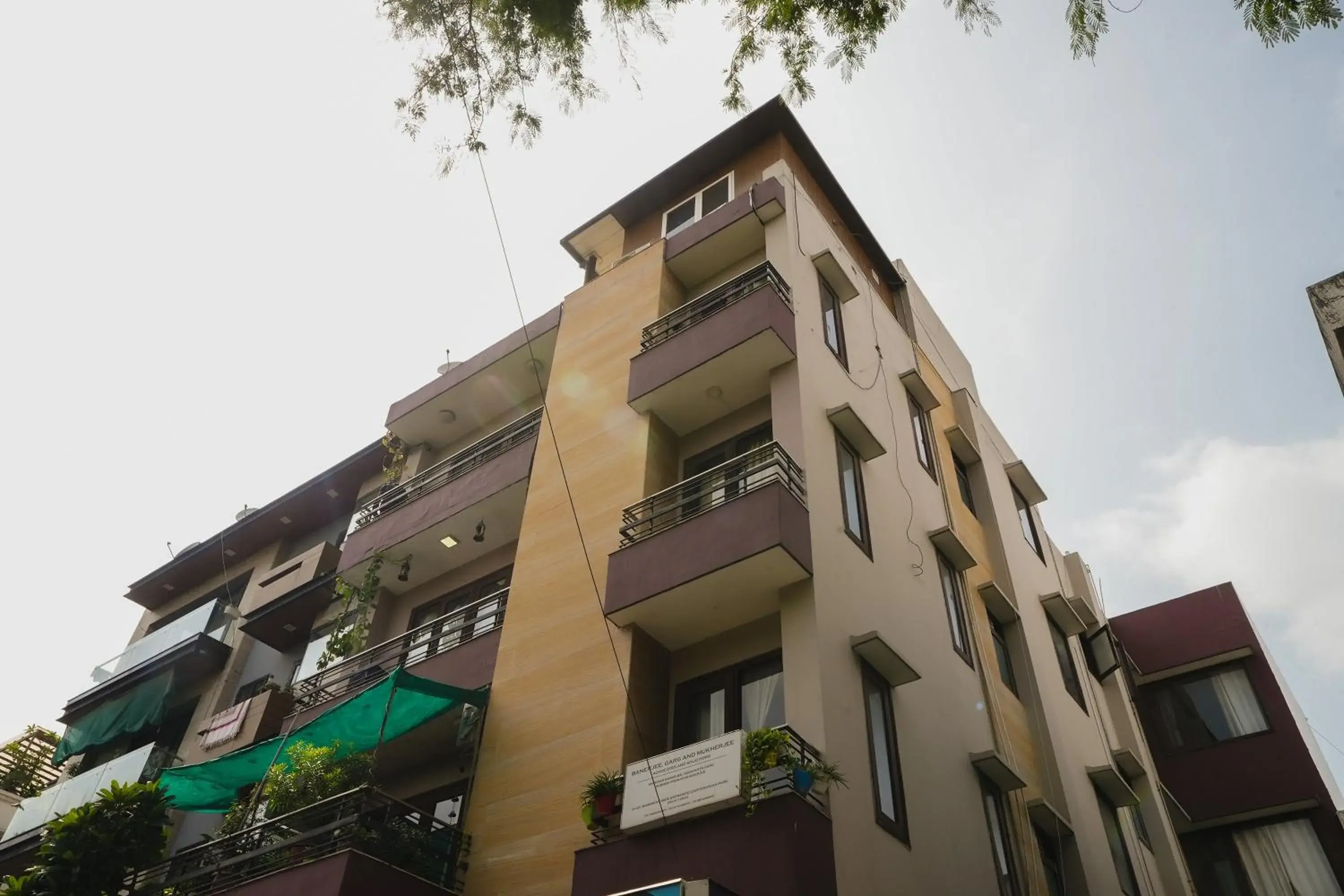 Property Building in Mintstar Apartment and Suites, Chittaranjan Park