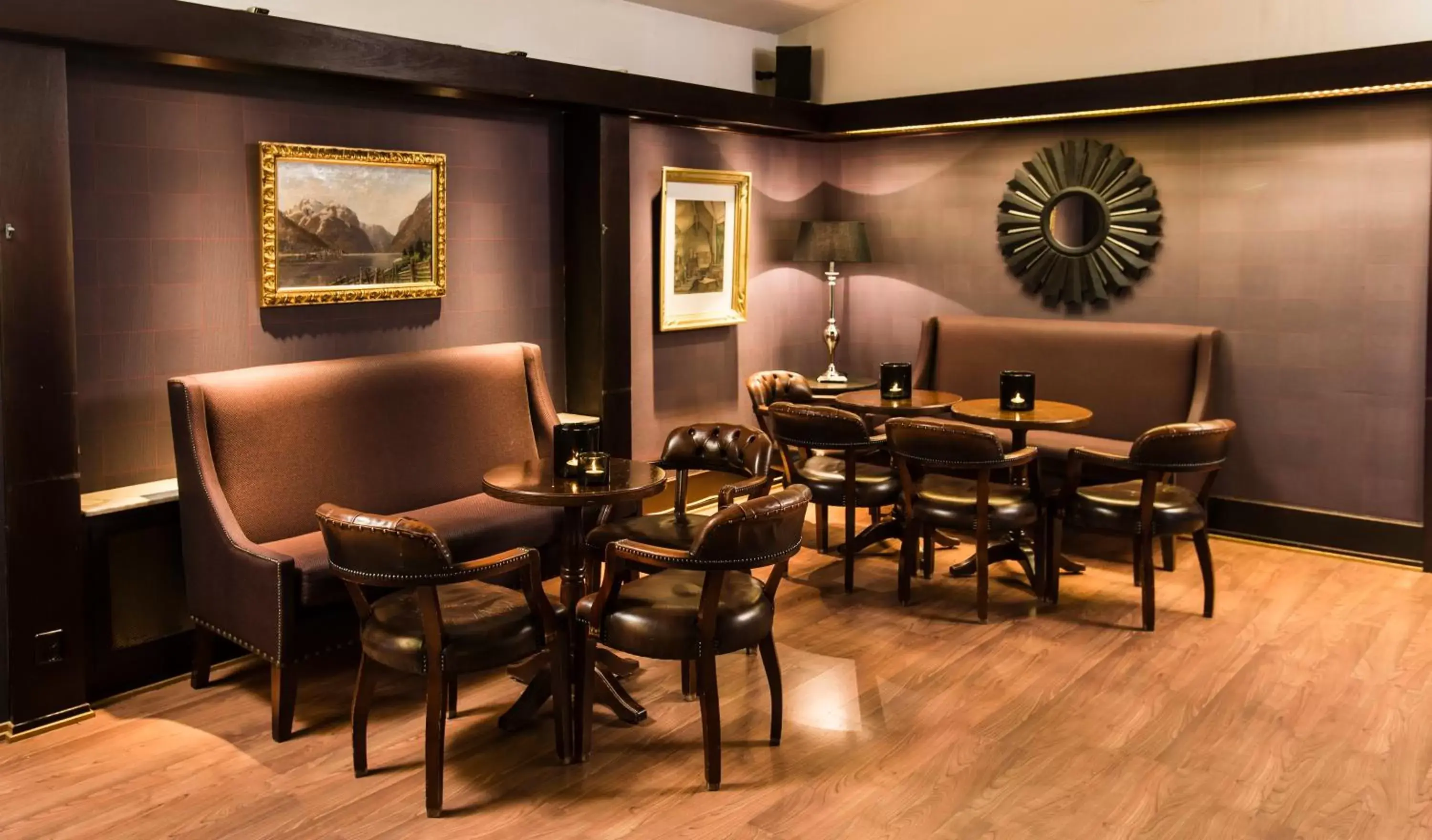 Lounge or bar, Restaurant/Places to Eat in Klækken Hotel