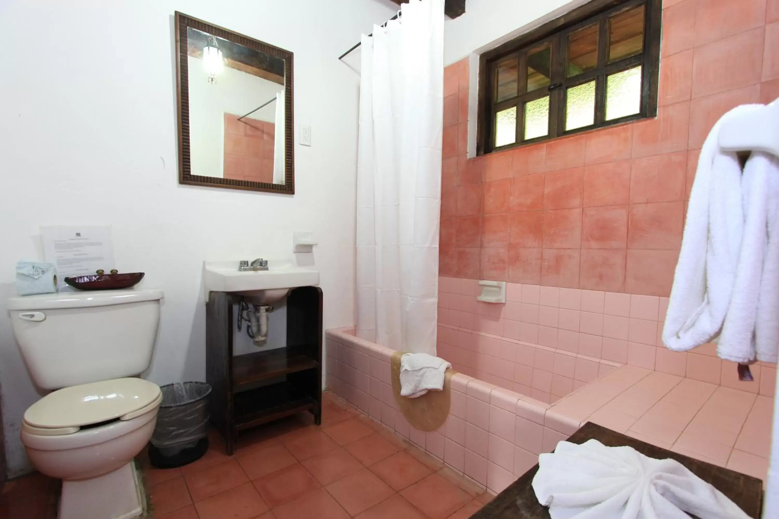 Toilet, Bathroom in Hotel Na Bolom